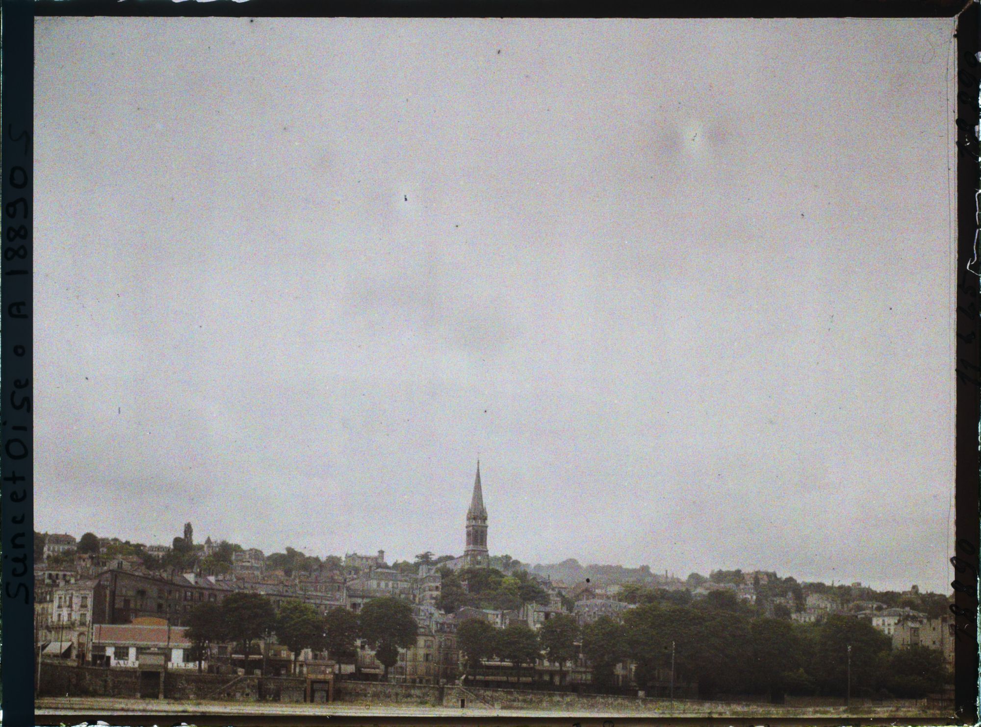Image représentant Vue vers Saint-Cloud, à 11h 15, le ciel