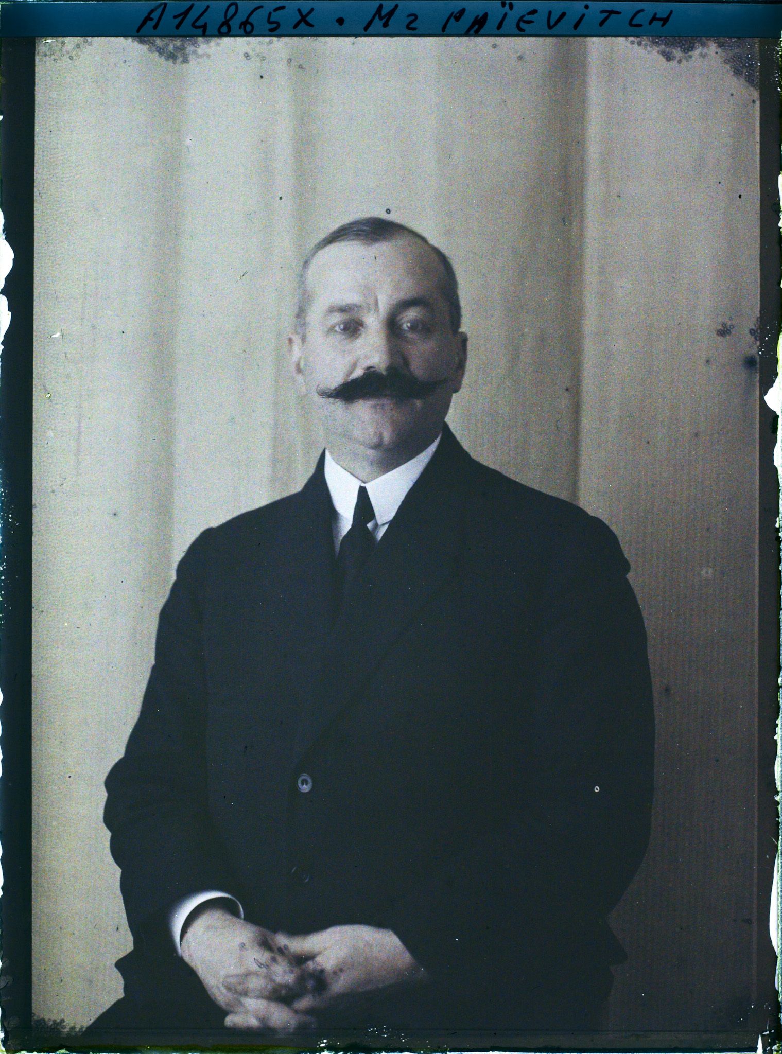 Image représentant https://musee-albert-kahn.s-museum.fr/home/NWQ2OTAwYzNmYjZlZTk1ZWQwODJmMjY4L2dlbmVyaWMtbm90aWNlLXRhYi9hdXRob3JpdHkvNjE3YTc5ZjVjZjhiODk2OGIzMzM3ZDIx/5d6900c3fb6ee95ed082f268/generic-notice-tab/authority/617a79ebcf8b8968b33374e4 Monsieur Païevitch