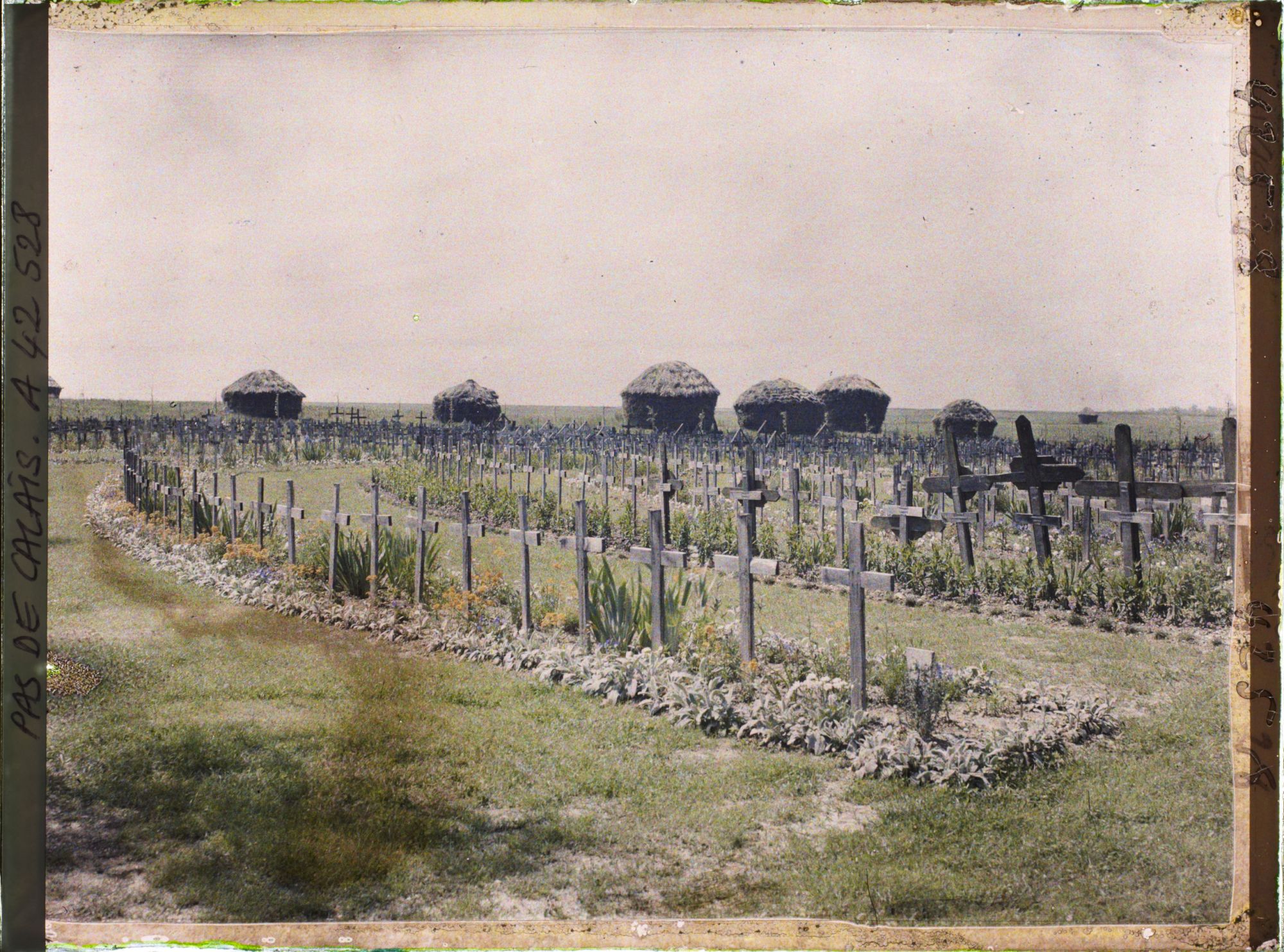Image représentant France, Souchez, Cimetière anglais du Cabaret Rouge