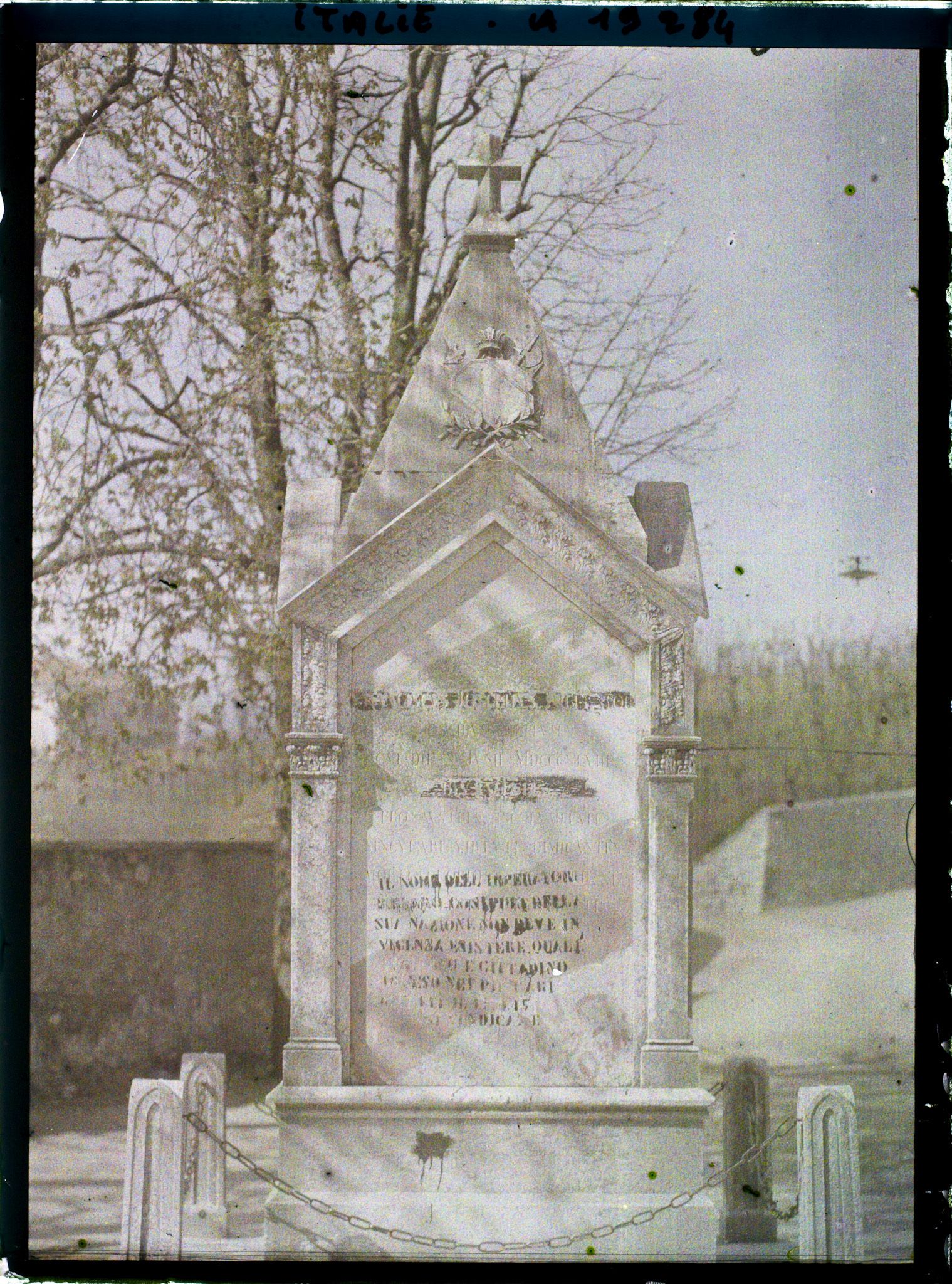 Image représentant Monuments aux soldats autrichiens morts pendant la guerre de 1848