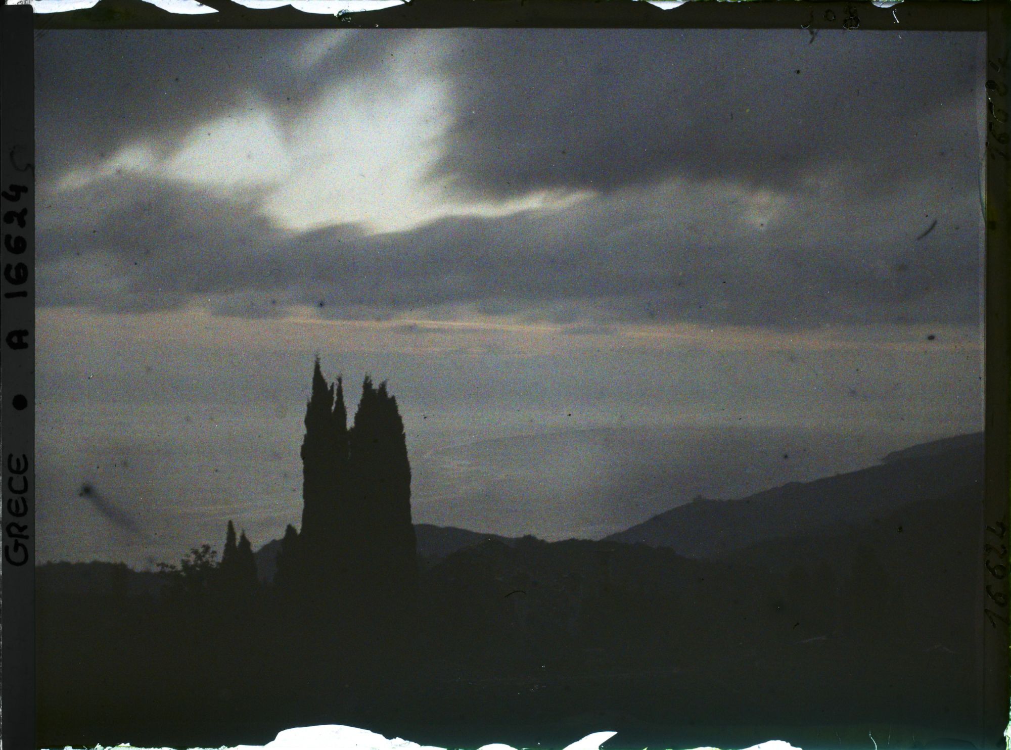 Image représentant Mont Athos, Karyès, Levers de Soleil à Karyès