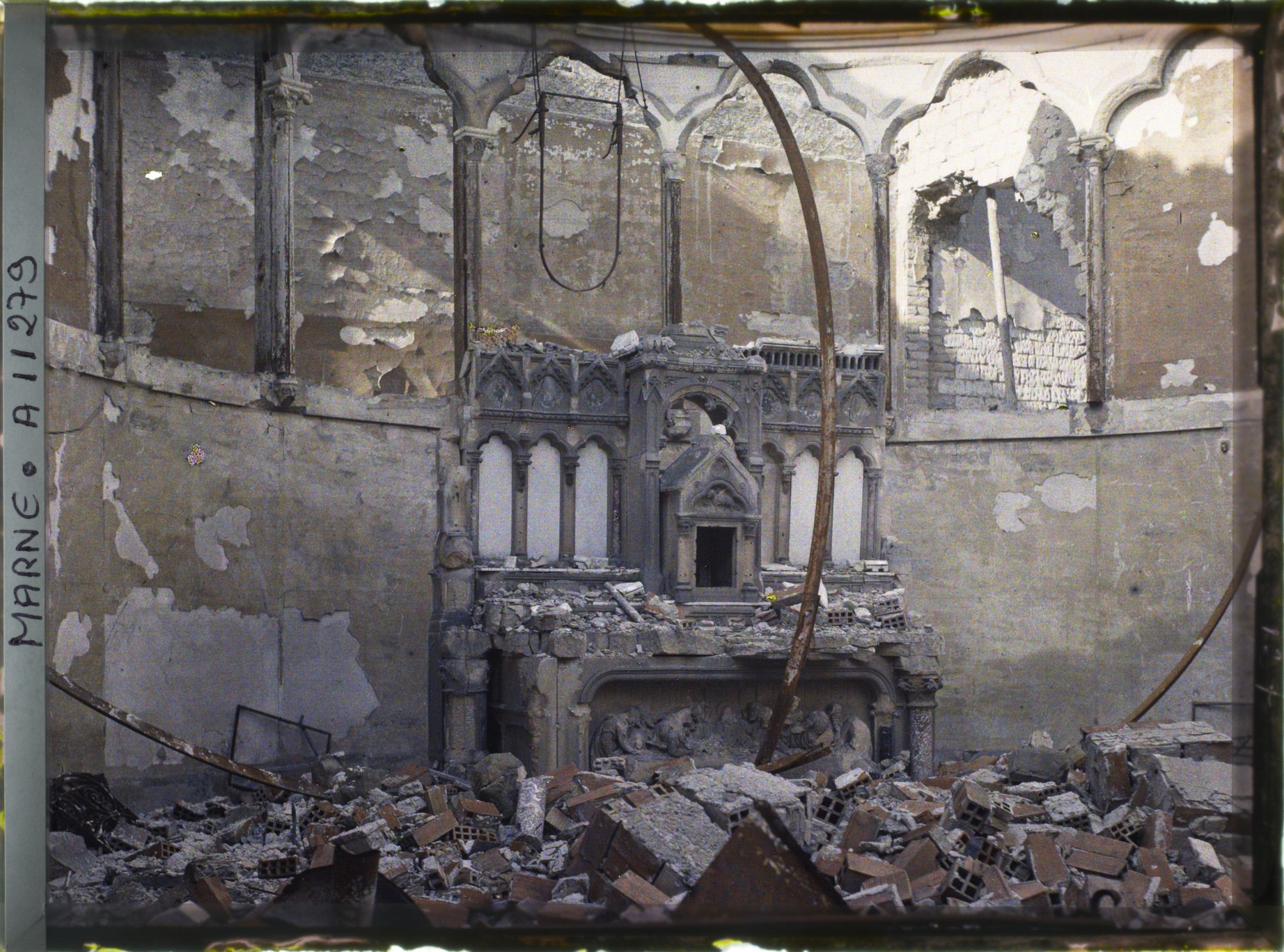 Image représentant Ruines du couvent des soeurs de la Réparation (?)