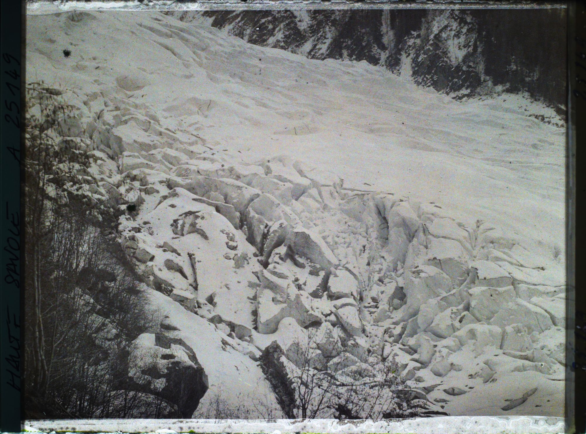 Image représentant France Les Alpes, Glacier des Bossons : Séracs du Glacier inférieur