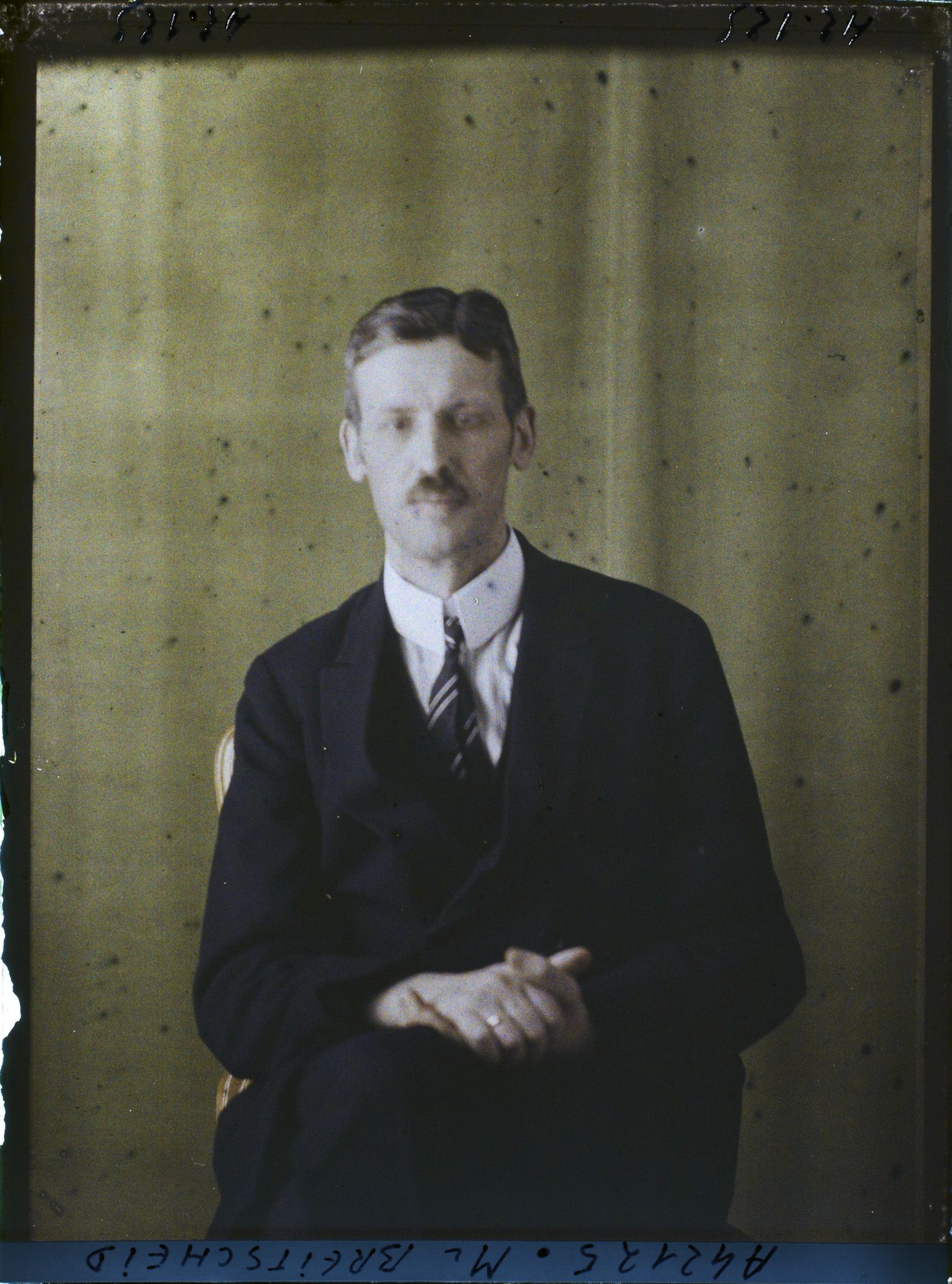 Image représentant https://musee-albert-kahn.s-museum.fr/home/NWQ2OTAwYzNmYjZlZTk1ZWQwODJmMjY4L2dlbmVyaWMtbm90aWNlLXRhYi9hdXRob3JpdHkvNjE3YTc5ZjVjZjhiODk2OGIzMzM3ZDIx/5d6900c3fb6ee95ed082f268/generic-notice-tab/authority/617a79ebcf8b8968b333697c Monsieur Rudolf Breitscheid