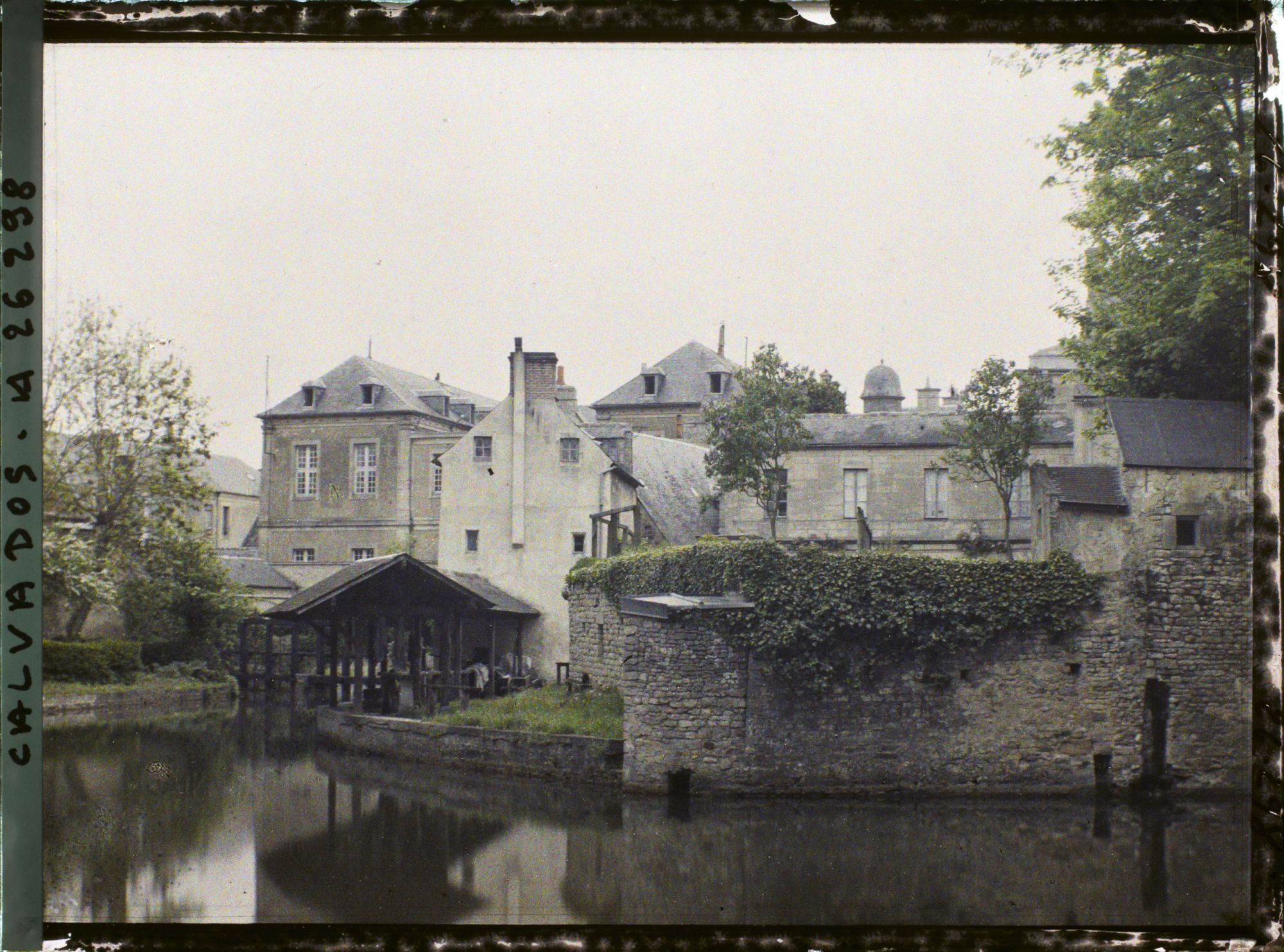 Image représentant Les bords de l'Aure