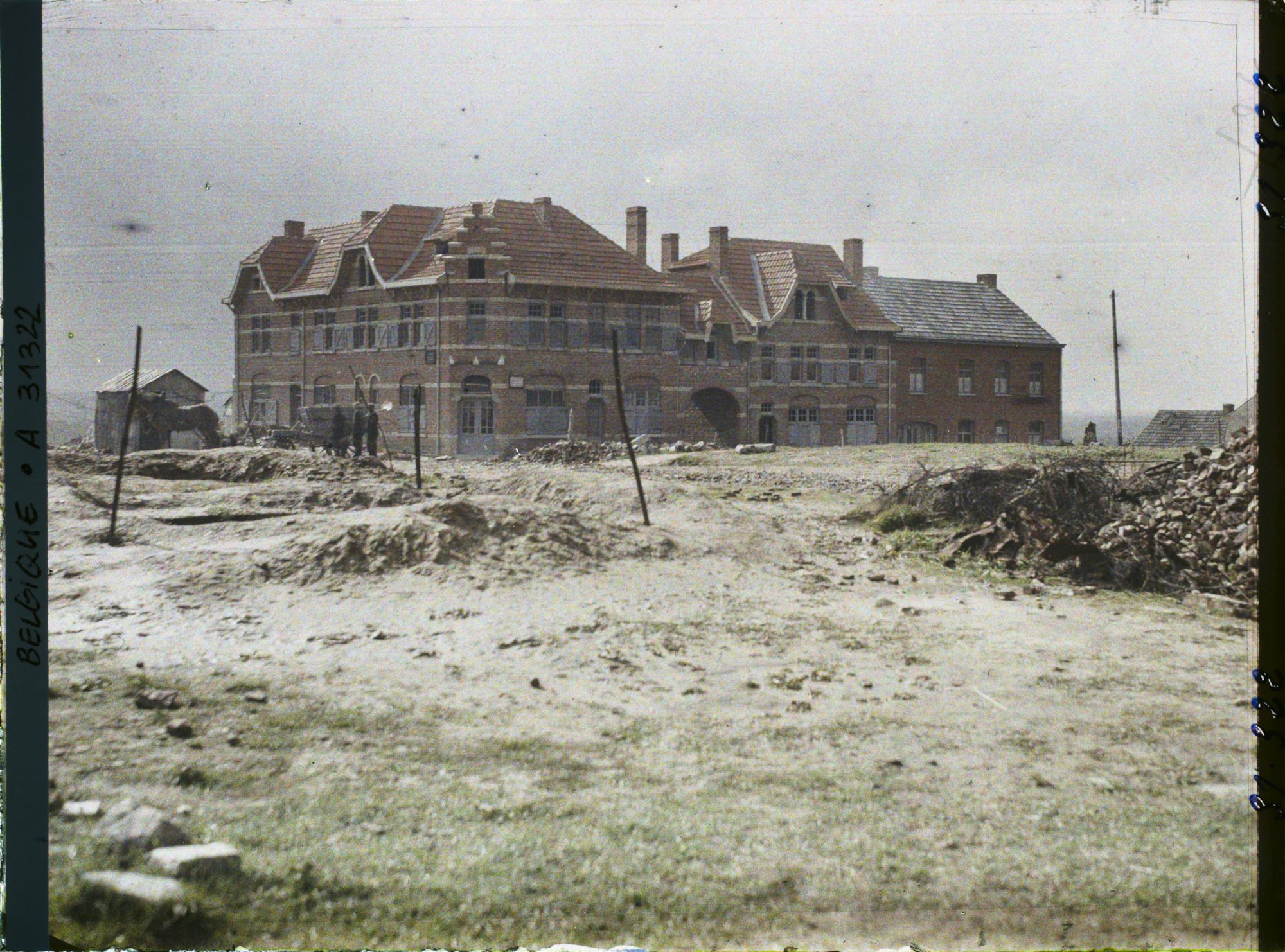 Image représentant Belgique, Wytschaete, Groupe de nouvelles maisons