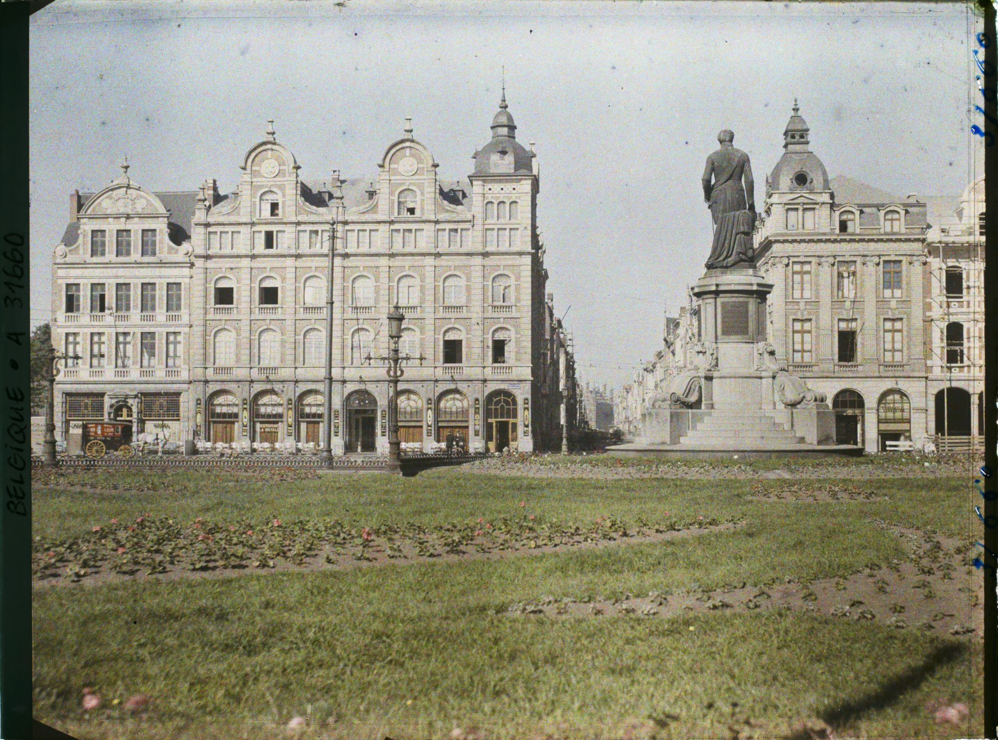 Image représentant Belgique, Louvain, Place de la Gare et rue des Alliés