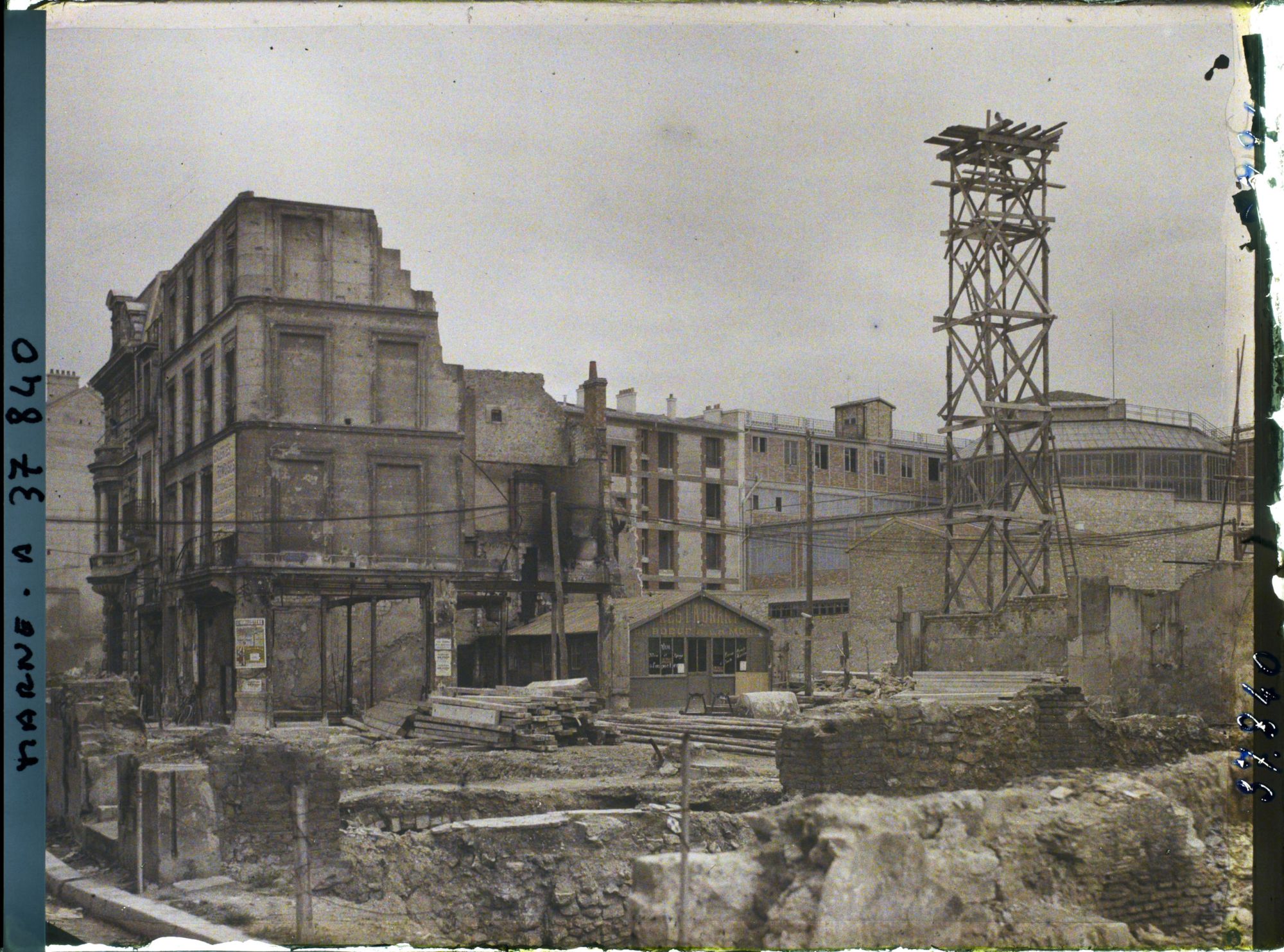 Image représentant France, Reims, Reconstructions vues de la rue de la Clef