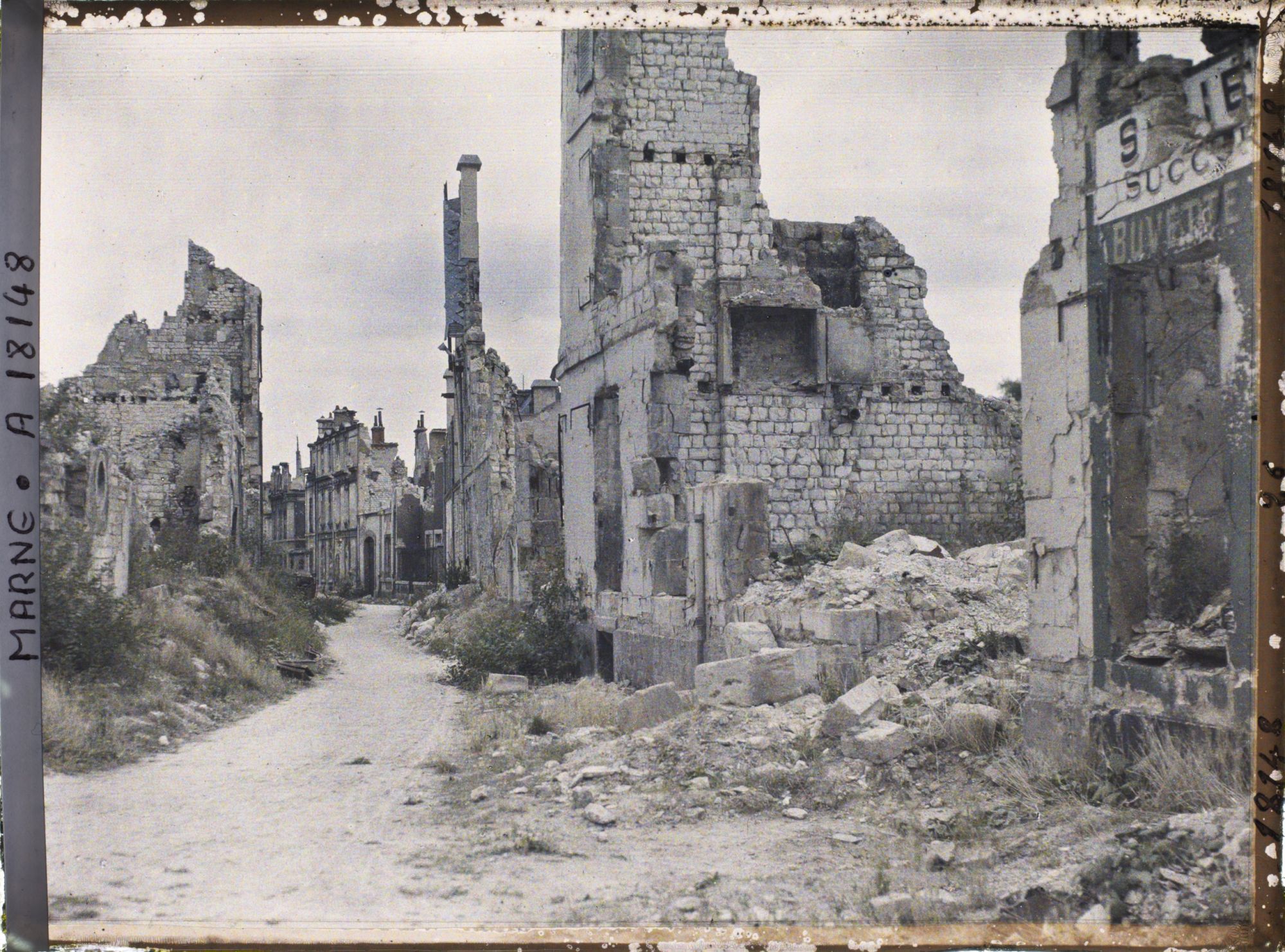 Image représentant France, Reims, Rue des Trois Raisinets