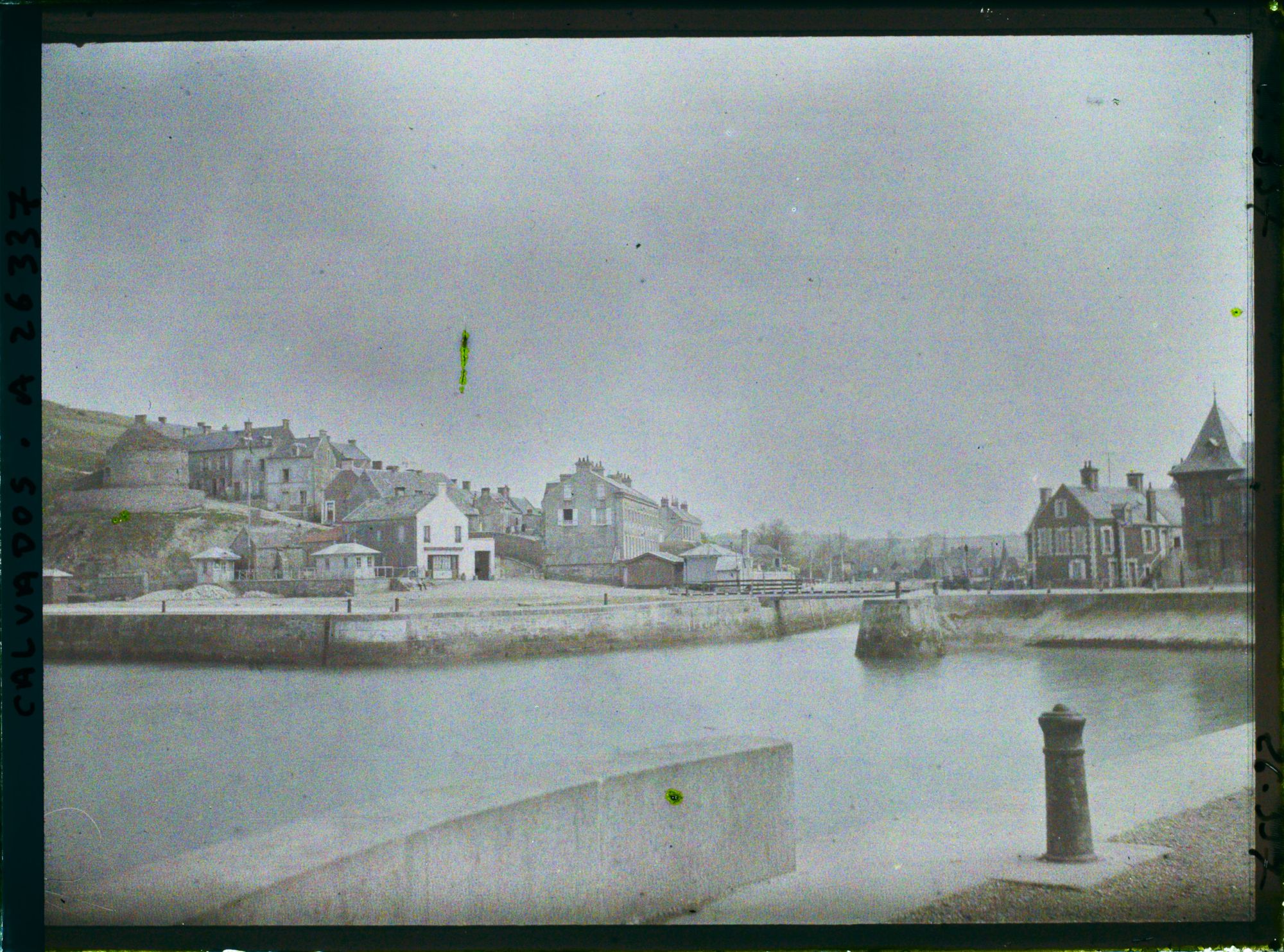 Image représentant Entrée du port