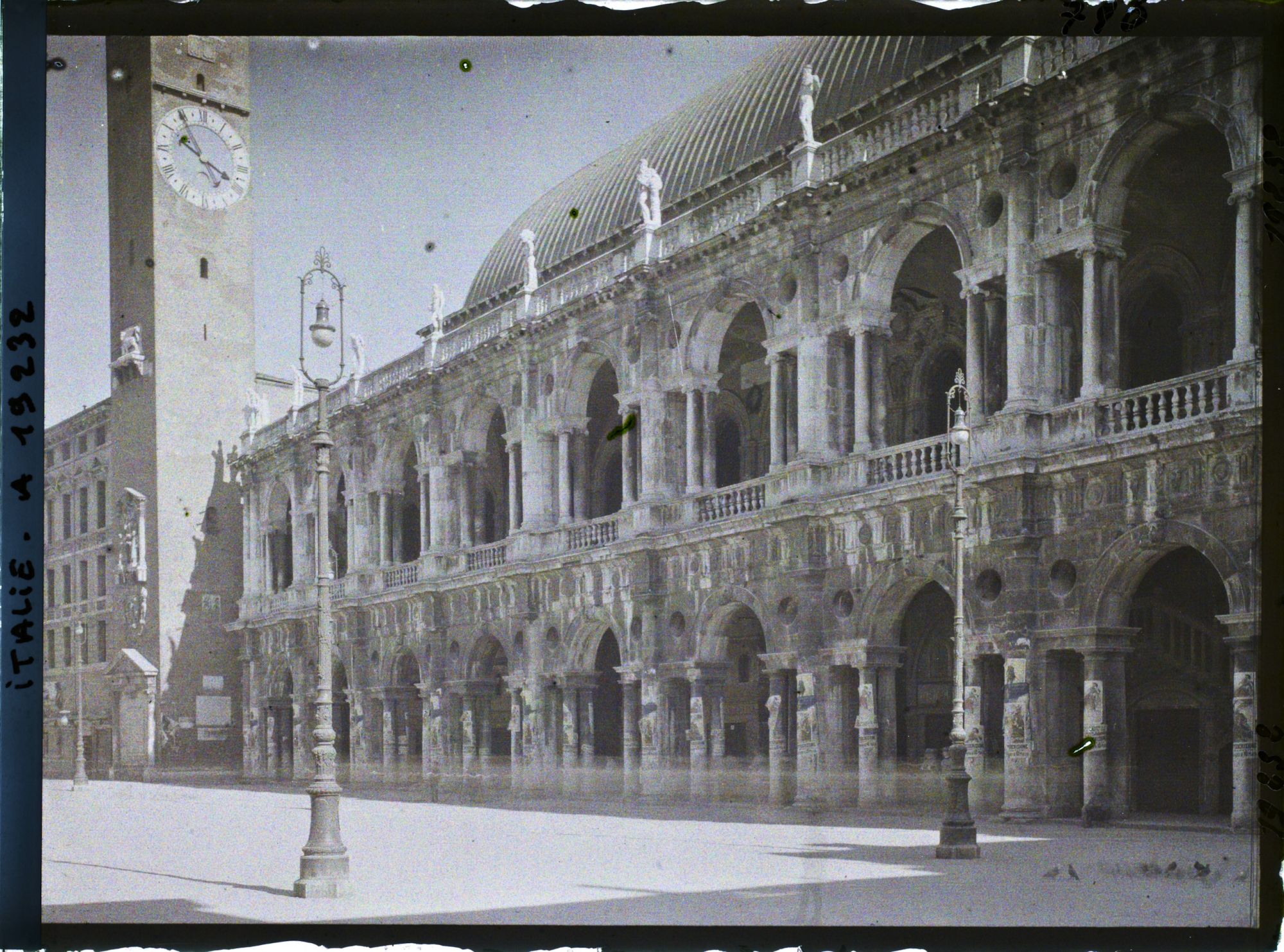 Image représentant Extérieur de la basilique Paladienne