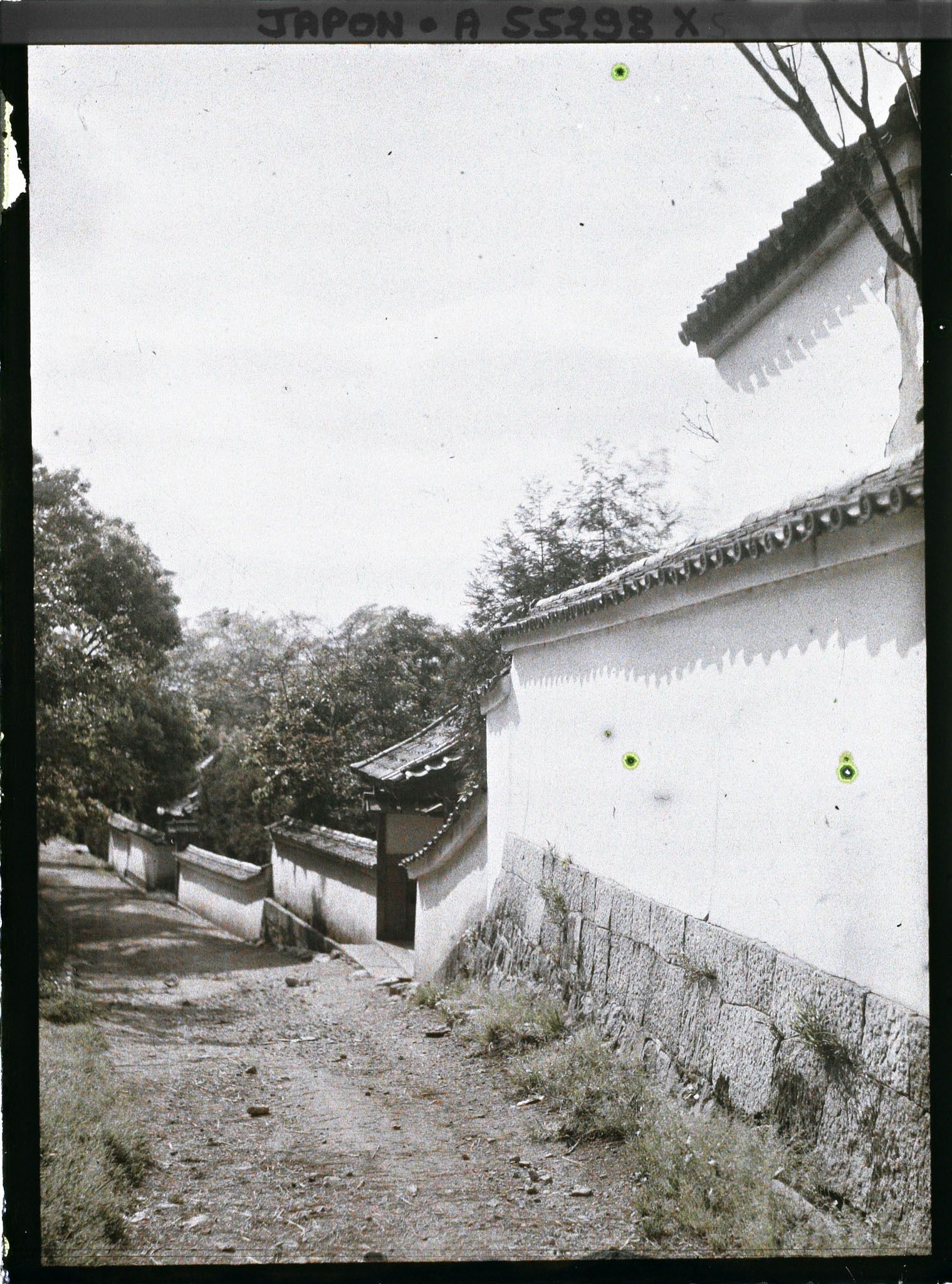 Image représentant mur de clôture (construction particulière à la ville de Kyôto)