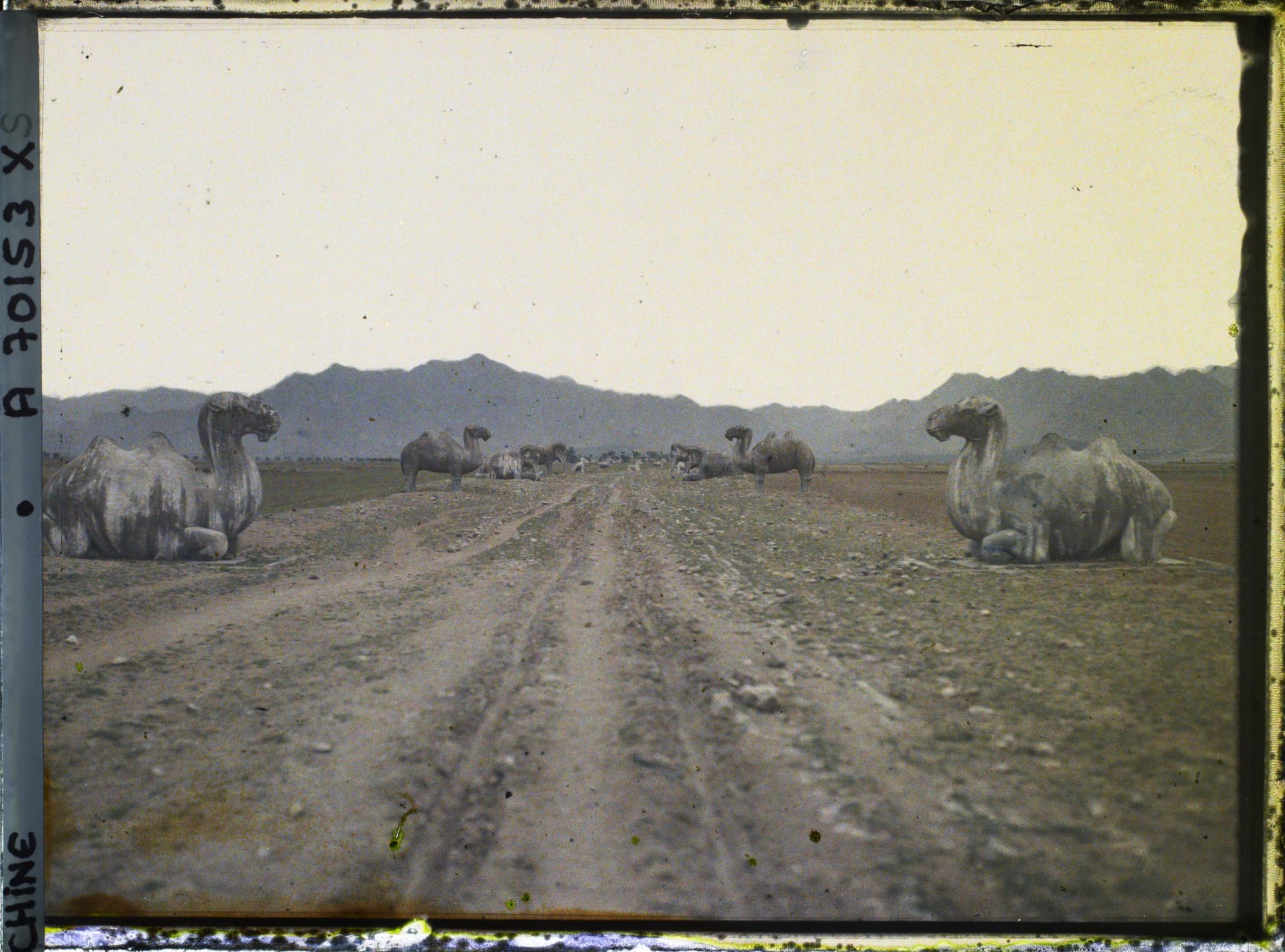 Image représentant Ming Shisanling (" Treize Tombeaux des Ming ")