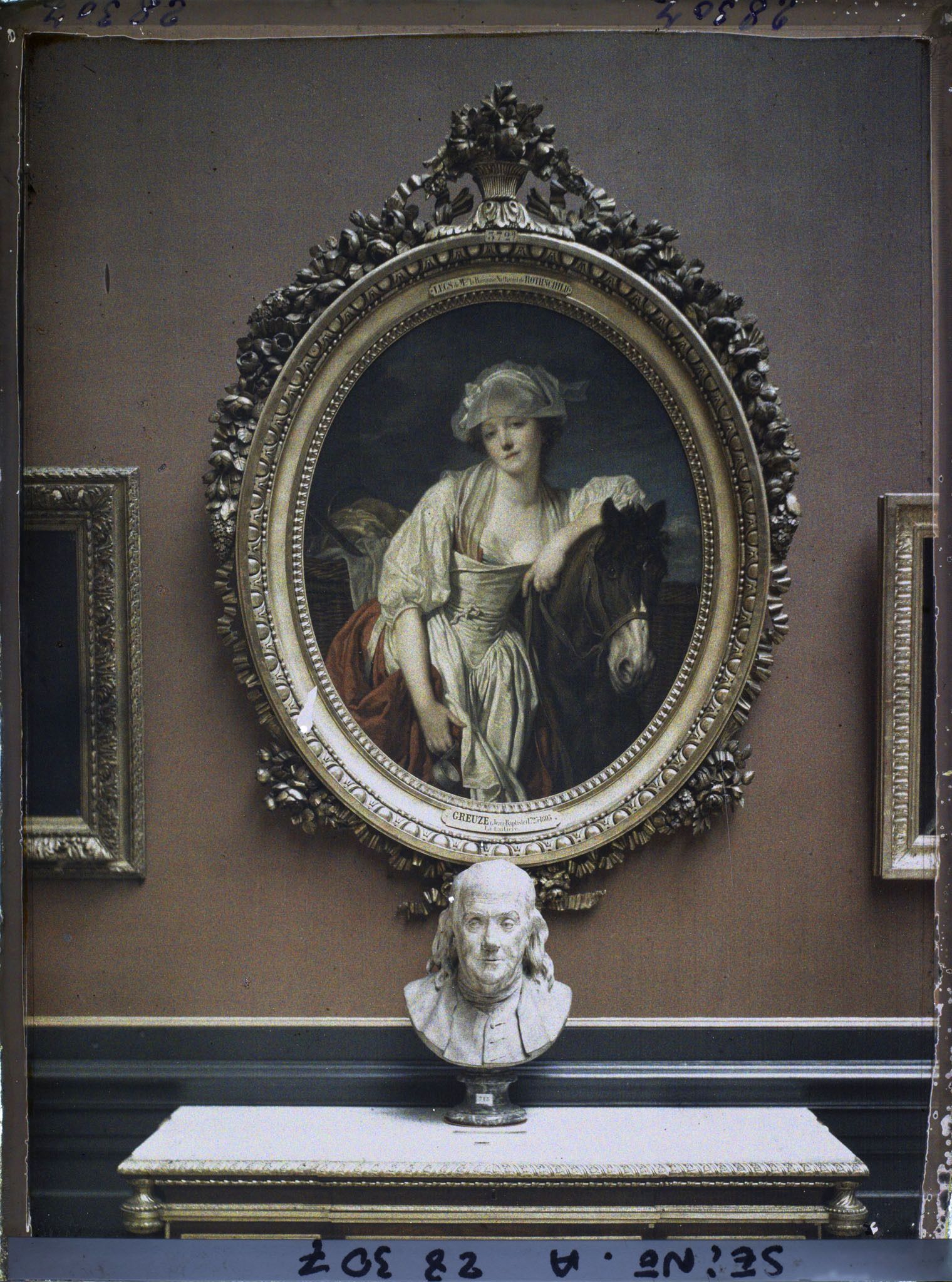 Image représentant La laitière de Greuze et le buste de Benjamin Franklin par Houdon, musée du Louvre