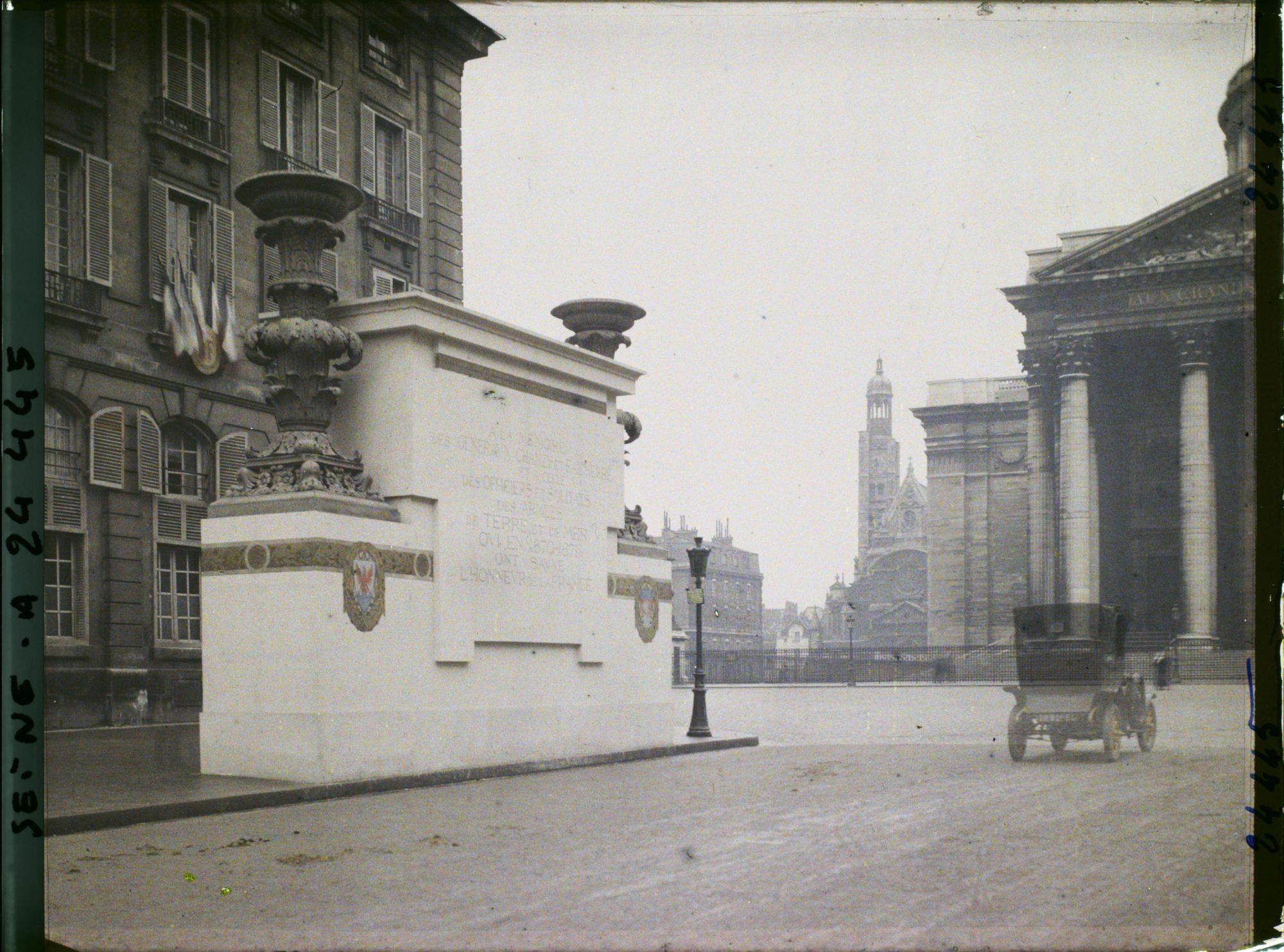 Image représentant Décor place du Panthéon pour le Cinquantenaire de la IIIe République