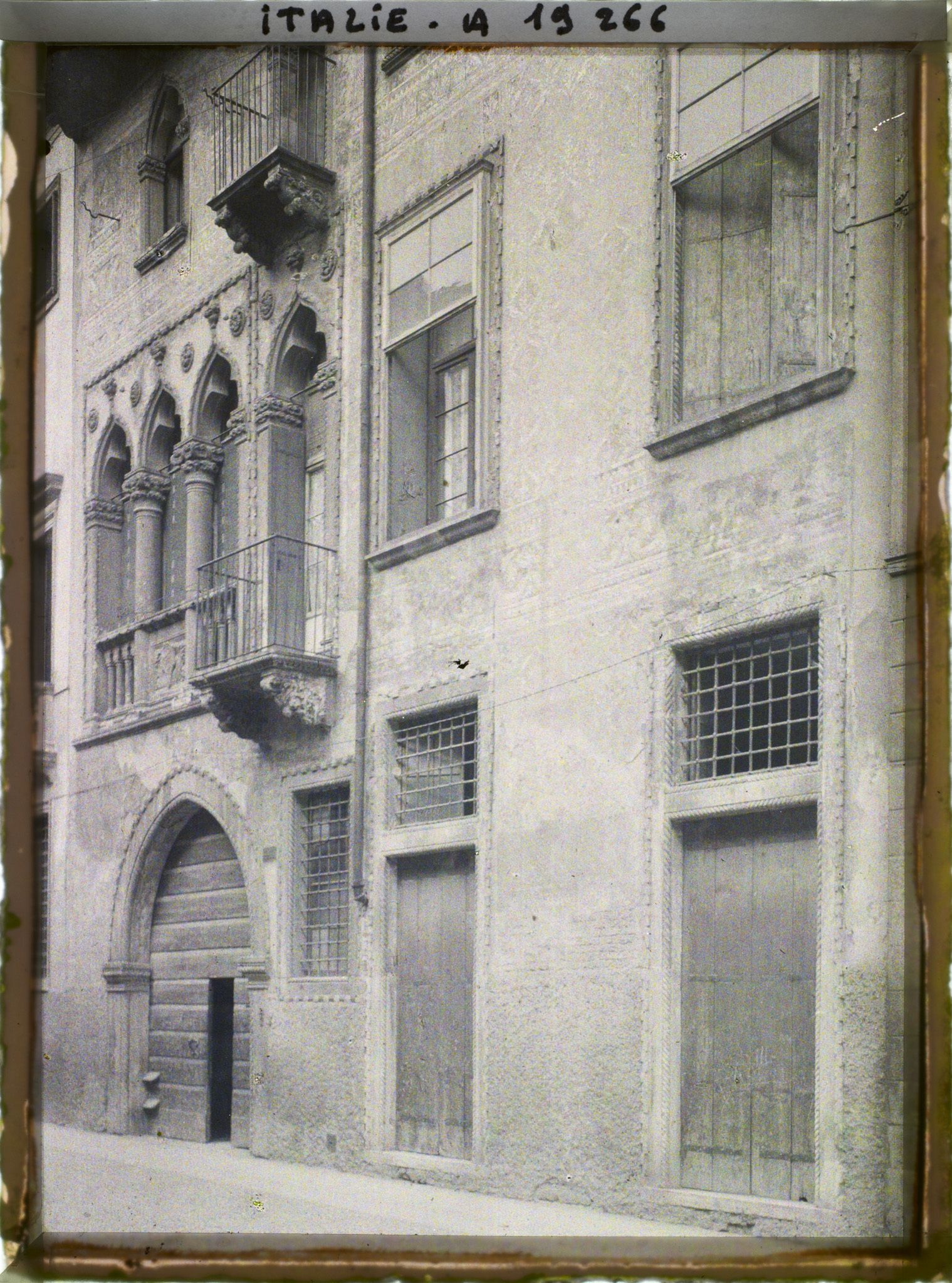 Image représentant Palais Squarzi rue des Saints apôtres