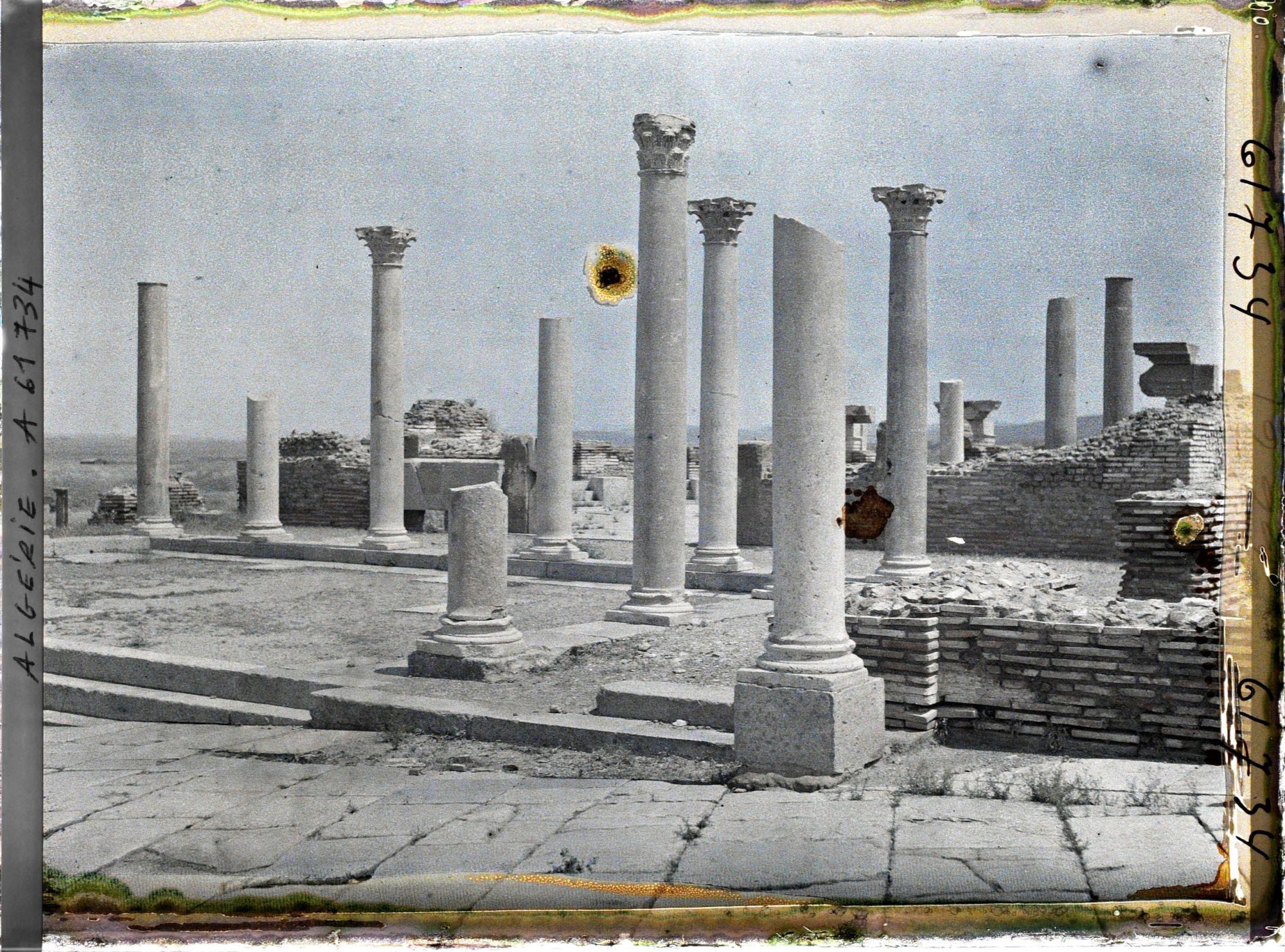 Image représentant Algérie, Timgad, La Bibliothèque