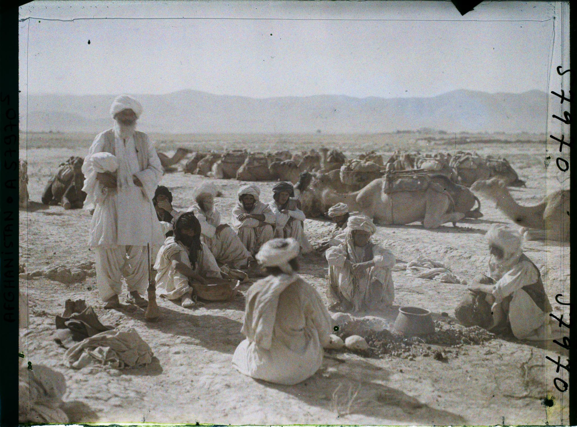 Image représentant Afghanistan, Chadjoui, Caravane à l'étape