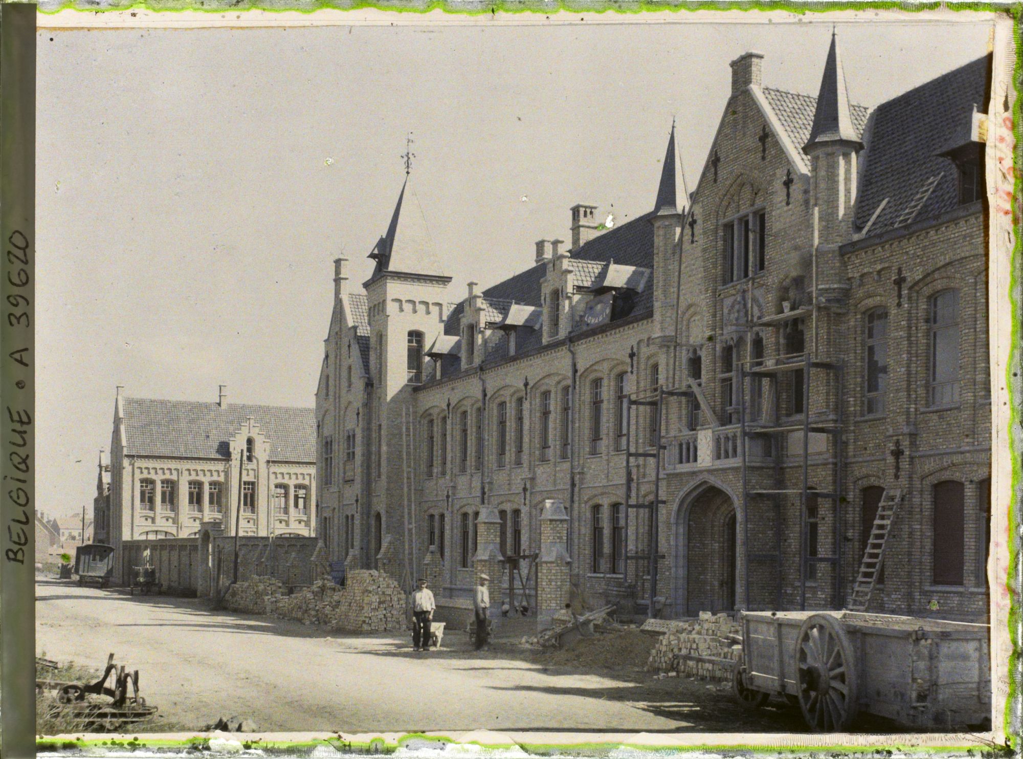 Image représentant Belgique, Morsleade, L'Ecole des Soeurs