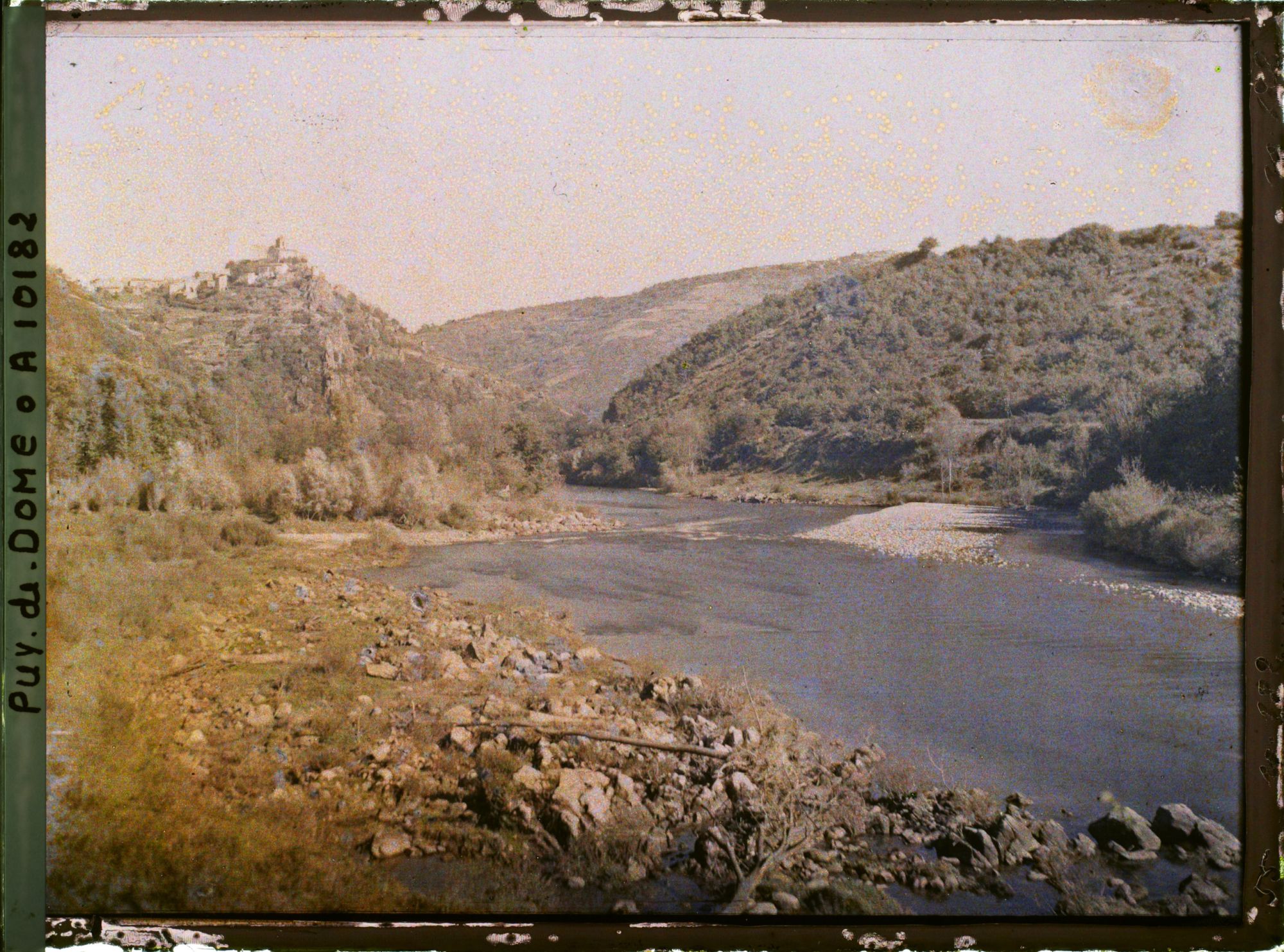 Image représentant France, Coudes, Vallée de l'Allier, vue Générale sur Coudes