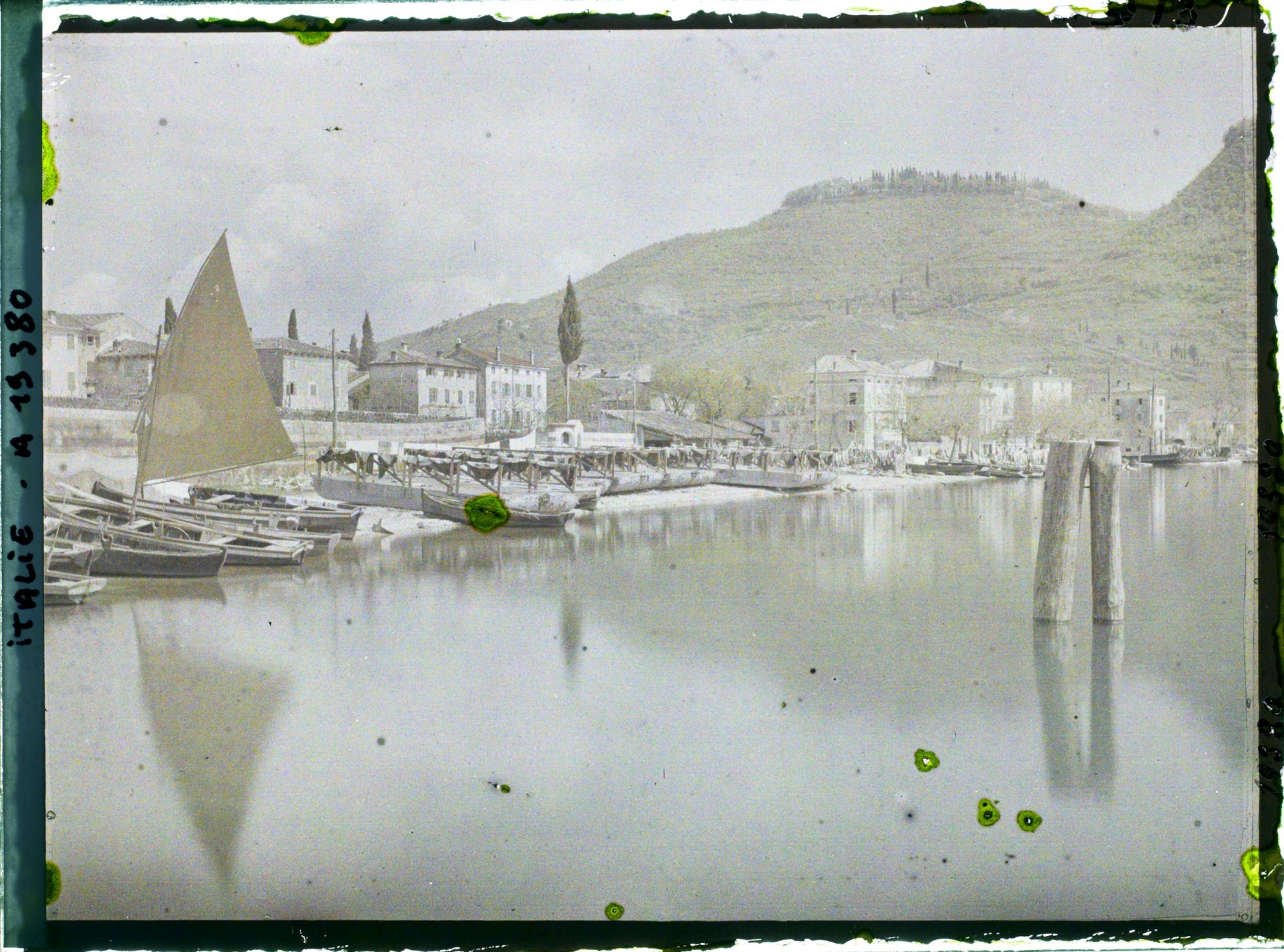 Image représentant Les bords du lac