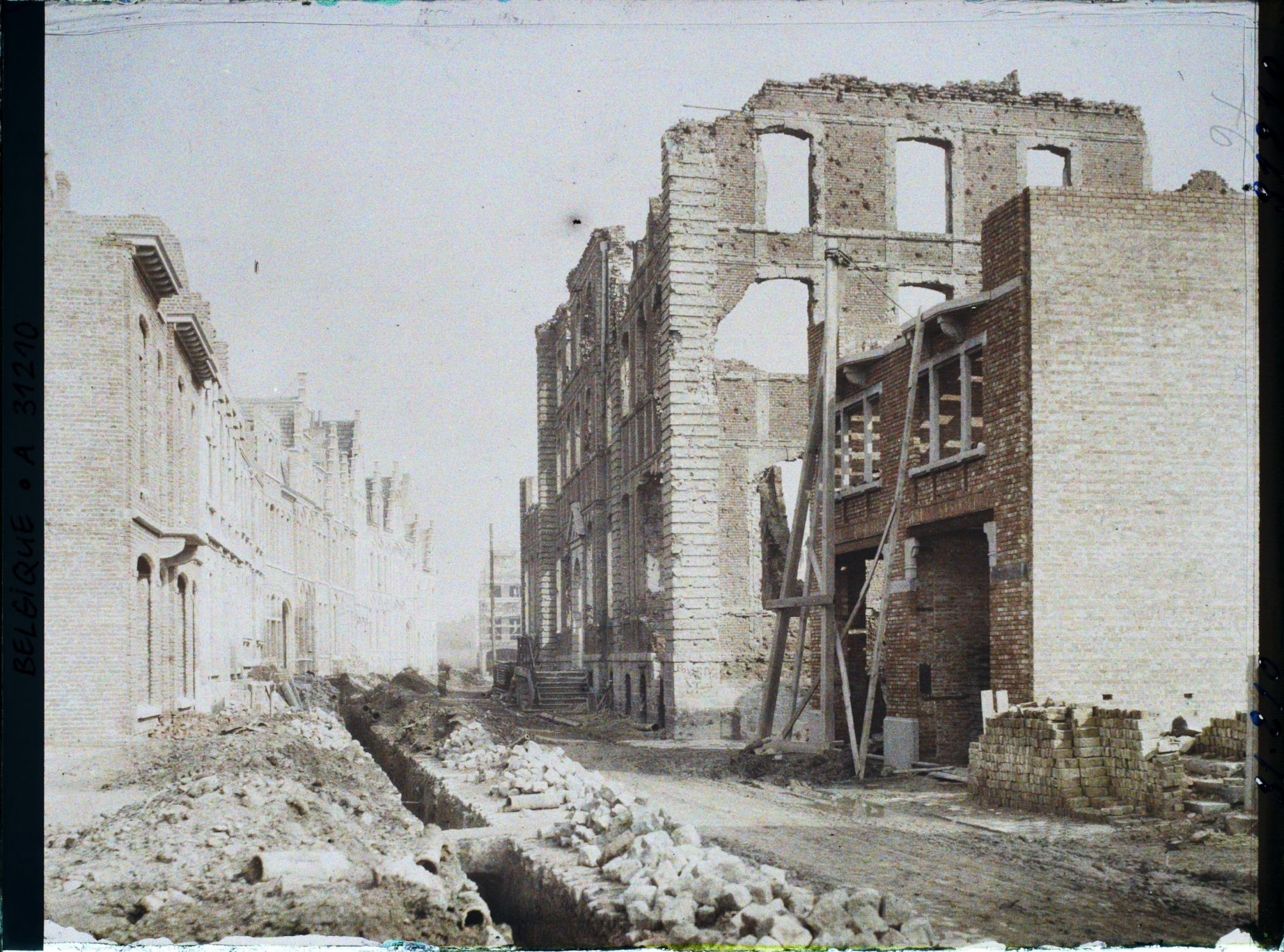 Image représentant Belgique, Ypres, La Rue des Prêtres