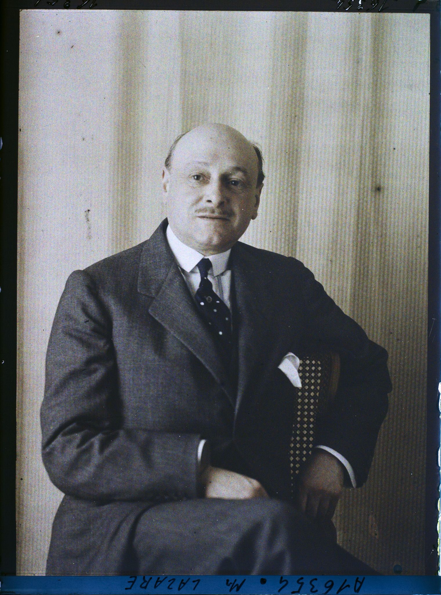 Image représentant https://musee-albert-kahn.s-museum.fr/home/NWQ2OTAwYzNmYjZlZTk1ZWQwODJmMjY4L2dlbmVyaWMtbm90aWNlLXRhYi9hdXRob3JpdHkvNjE3YTc5ZjVjZjhiODk2OGIzMzM3ZDIx/5d6900c3fb6ee95ed082f268/generic-notice-tab/authority/617a79eacf8b8968b3336565 Monsieur Lazare