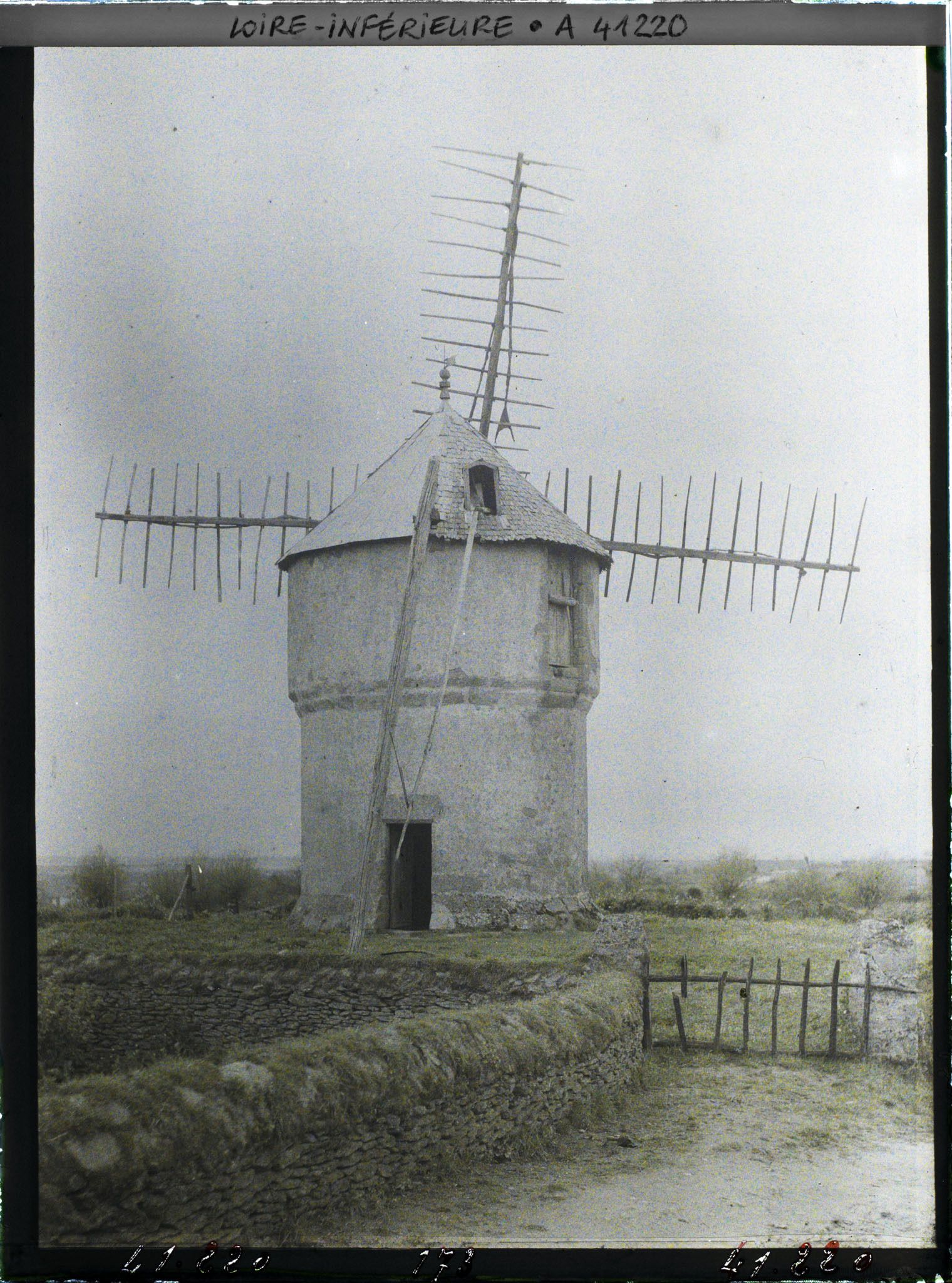 Image représentant Le vieux moulin de la Place