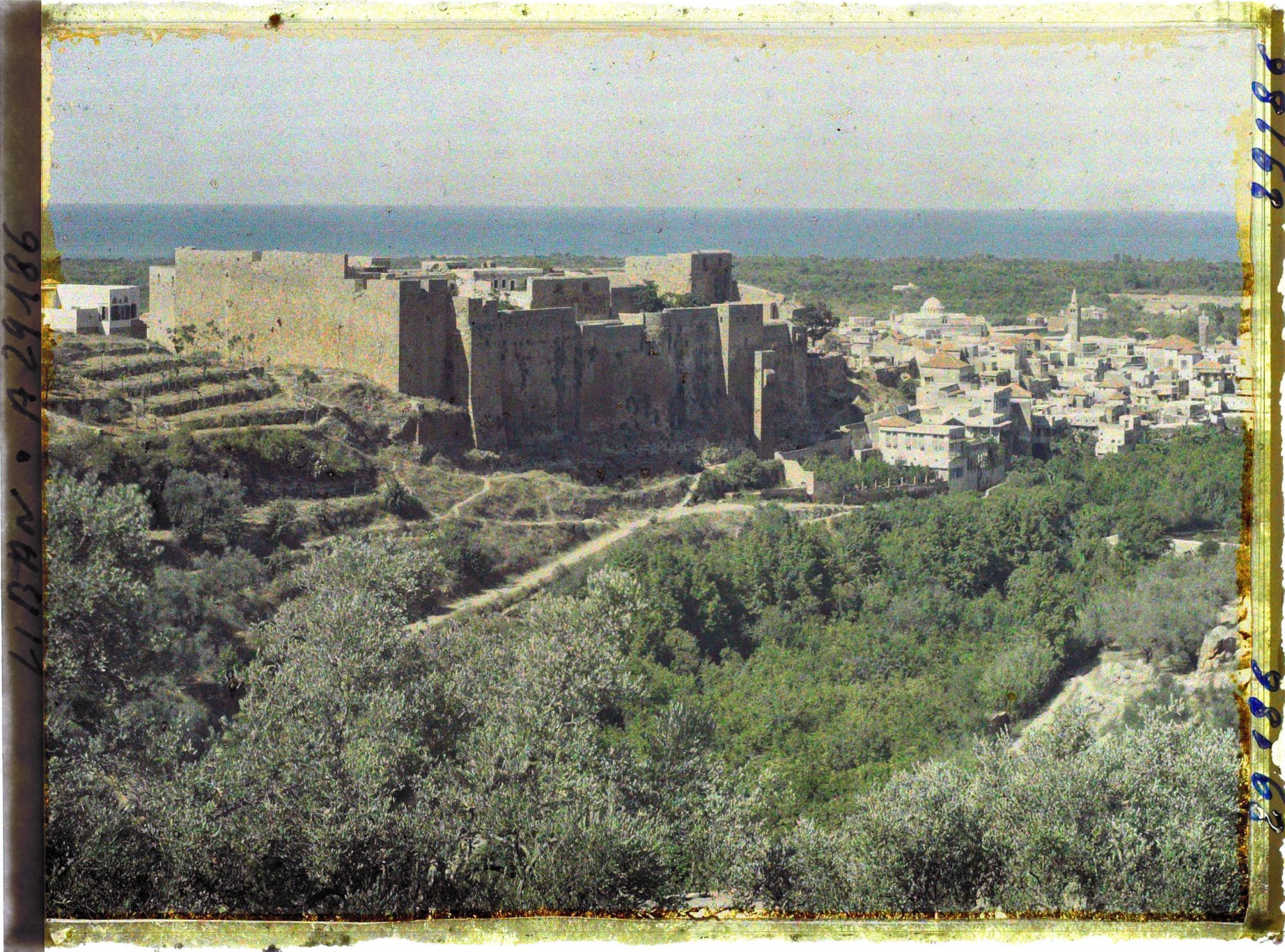 Image représentant Le Château de Saint-Gilles