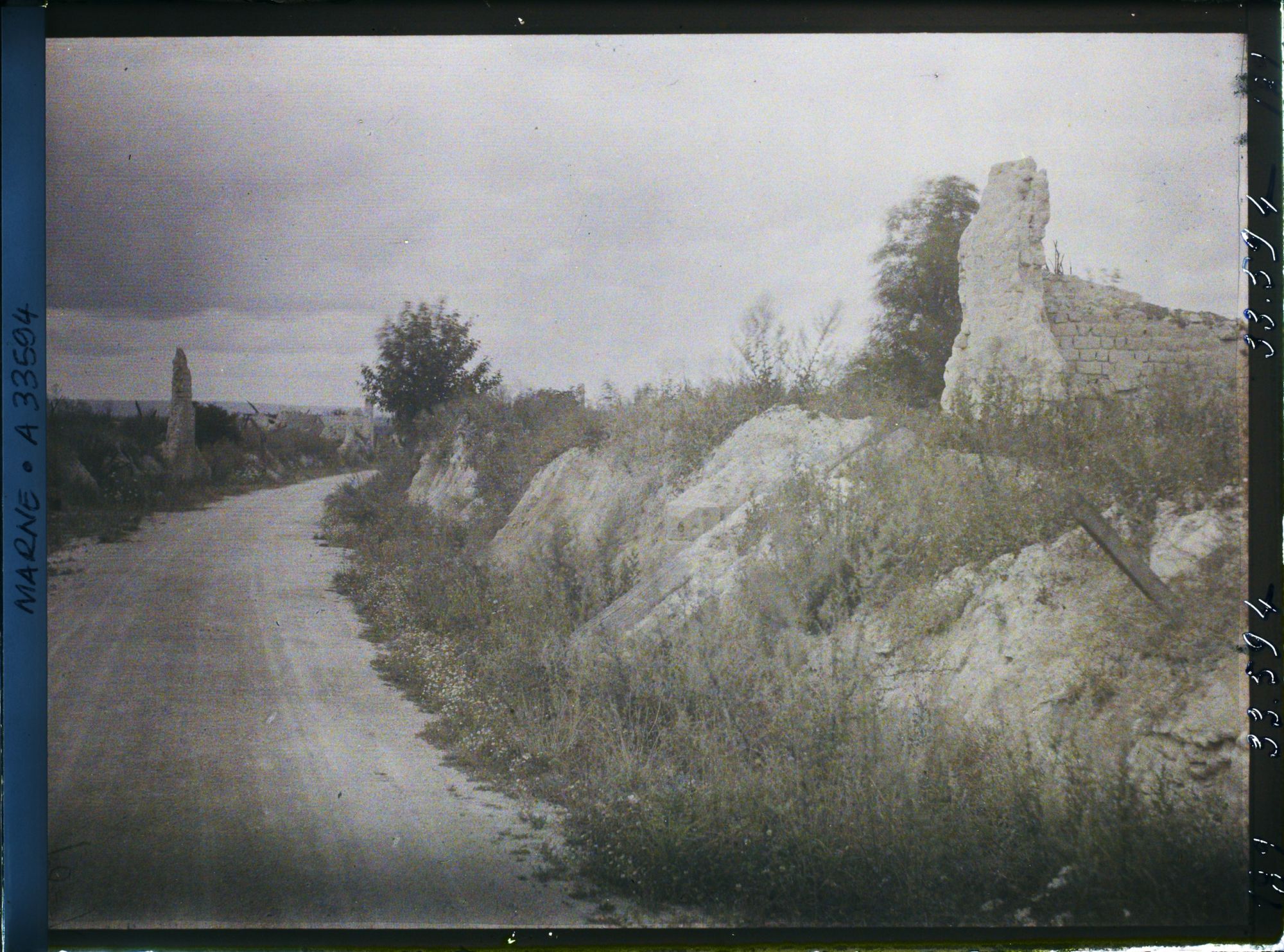 Image représentant France, Nauroy, La route de Moronvilliers
