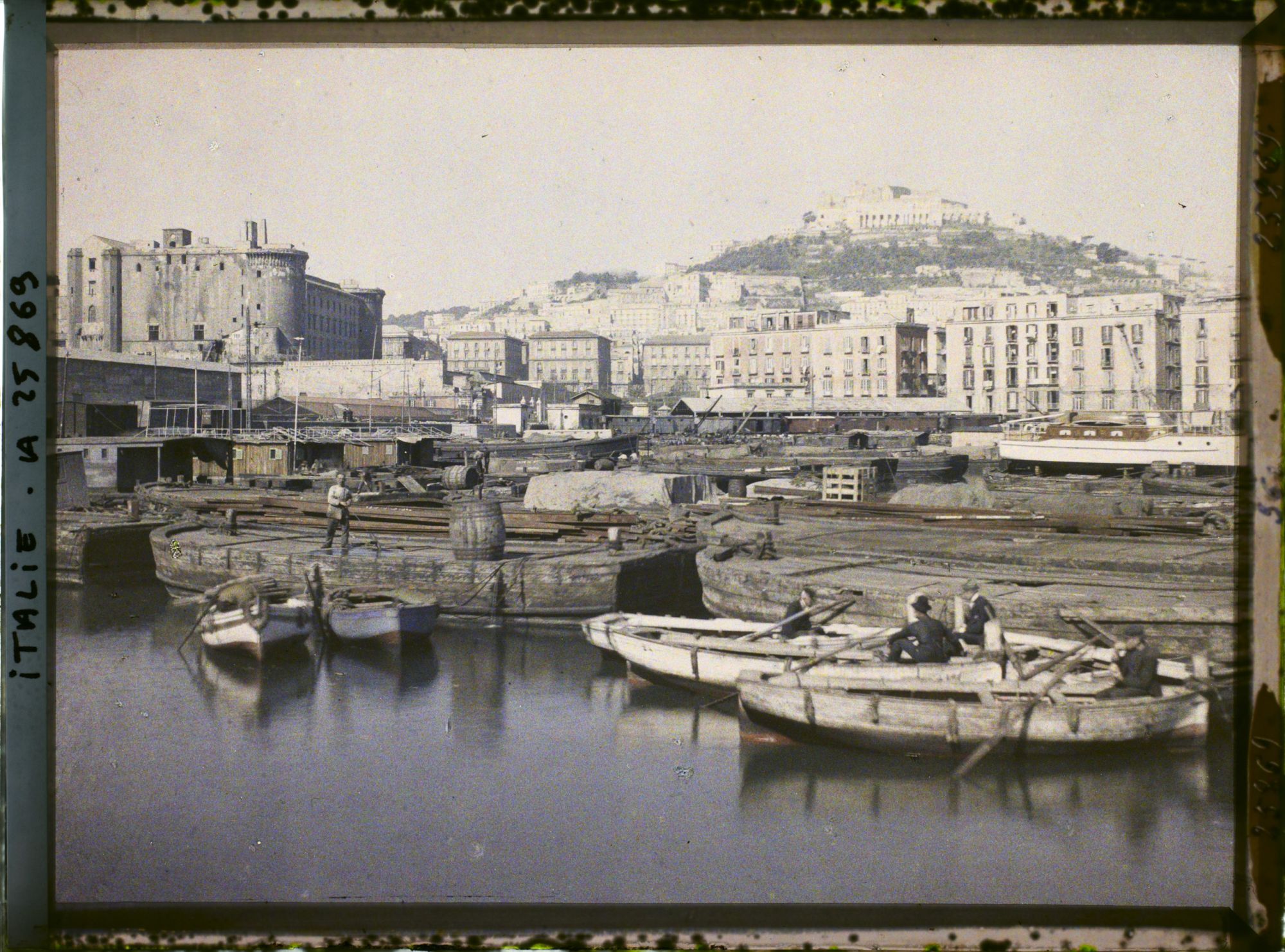 Image représentant Le port de commerce