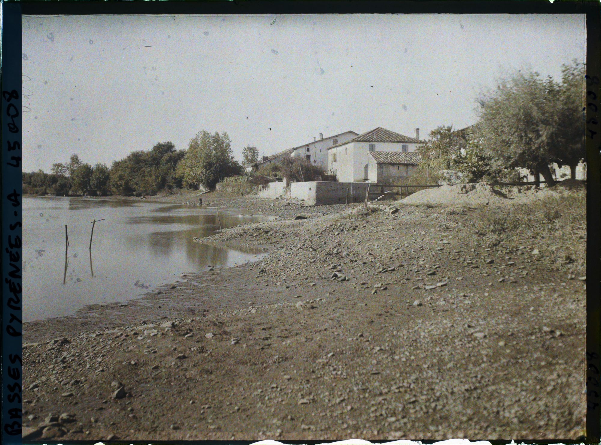 Image représentant France, Sames, Le petit village de Sames au bord de la Bidouze