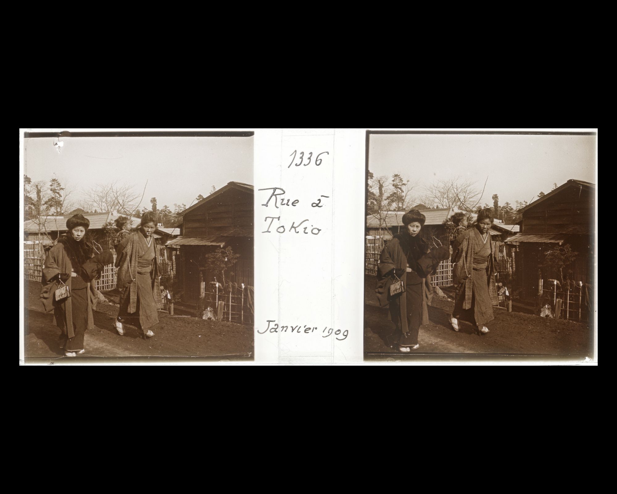 Image représentant Passantes en kimono