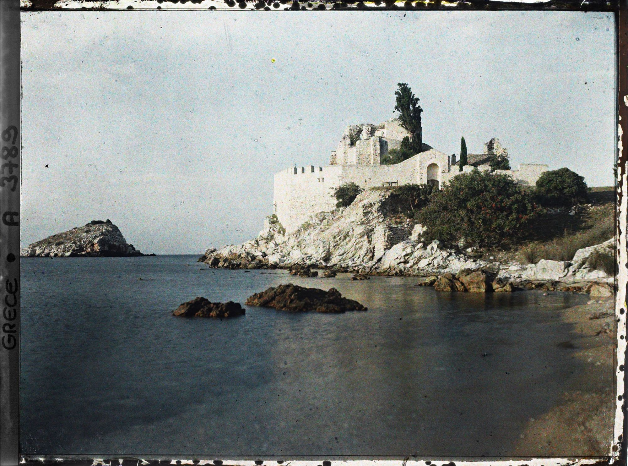 Image représentant Mont-Athos, Vatopediou, Monastère de St Basile (inhabité)