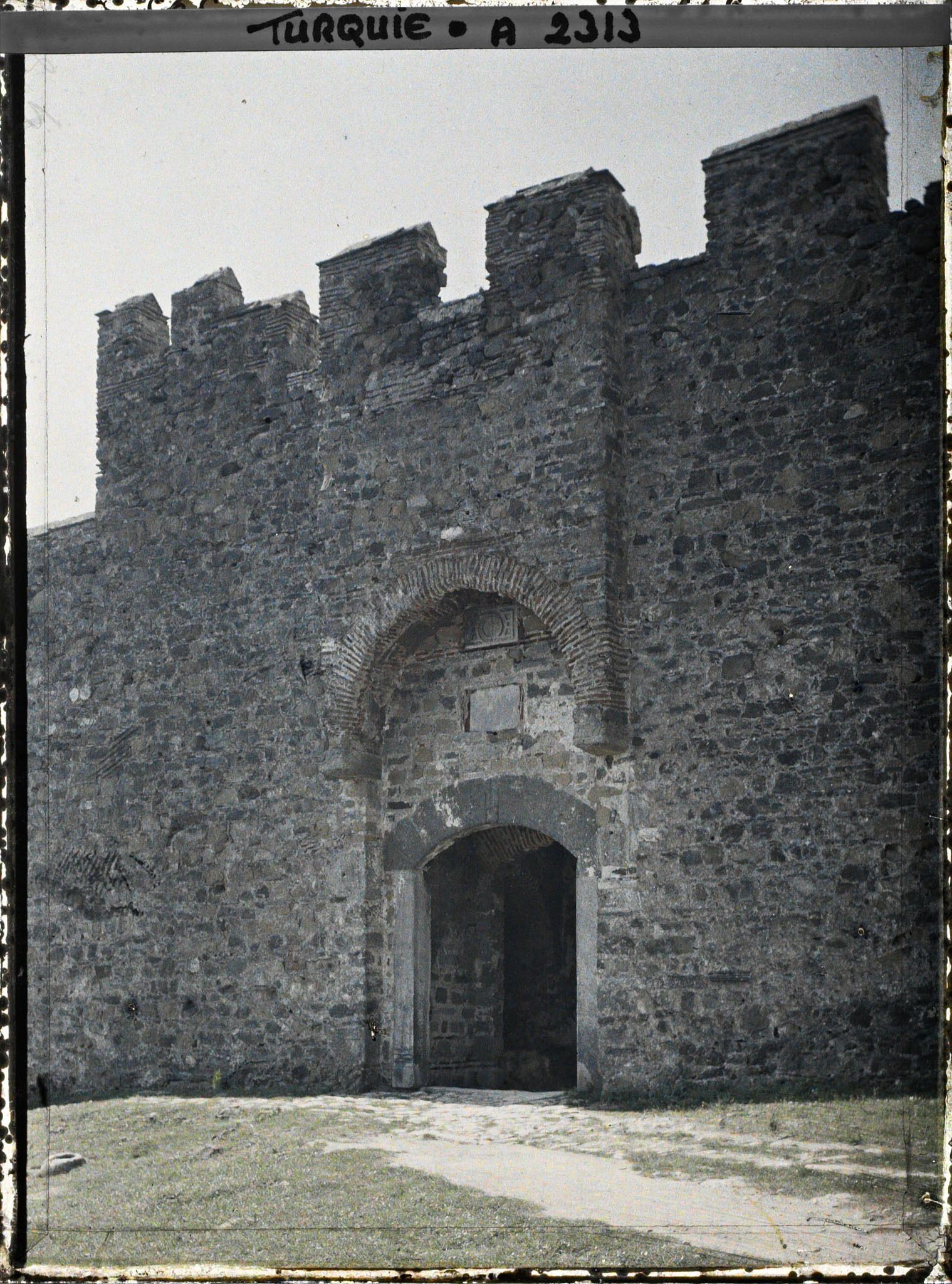 Image représentant Une porte du château