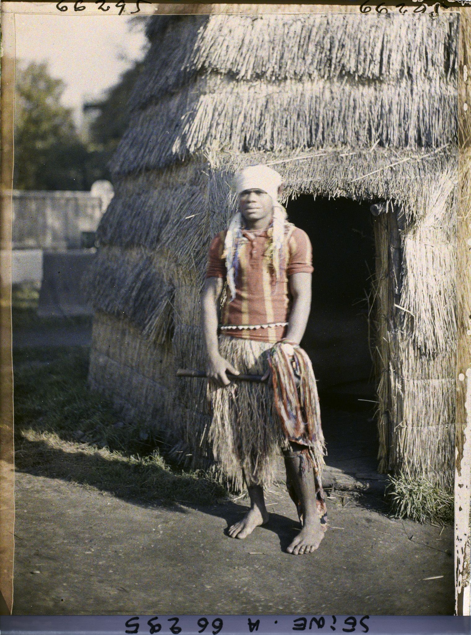 Image représentant L'Exposition Coloniale Internationale de 1931, un homme kanak
