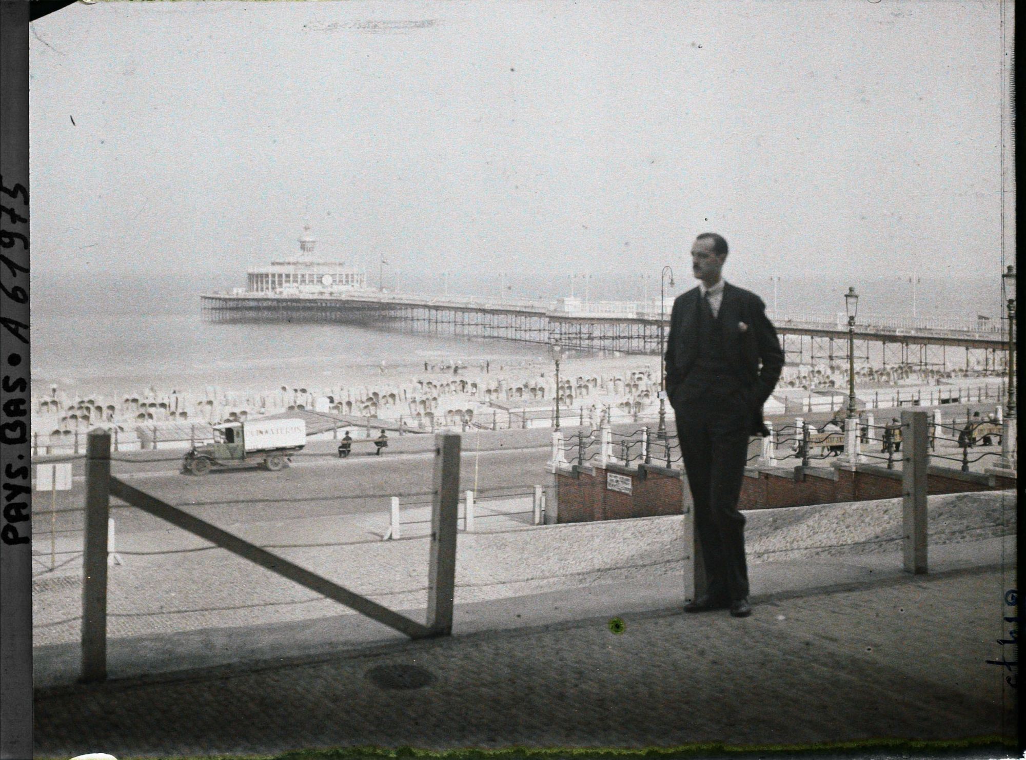 Image représentant Le secrétaire de la légation serbe