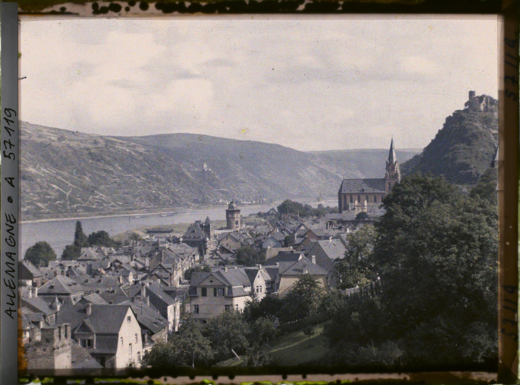 Image représentant Bords du Rhin, Oberwesel, Oberwesel vues diverses