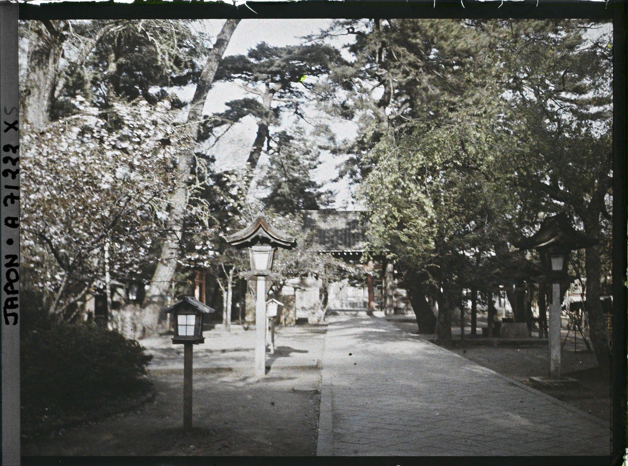 Image représentant Entrée d'un sanctuaire ou d'un temple