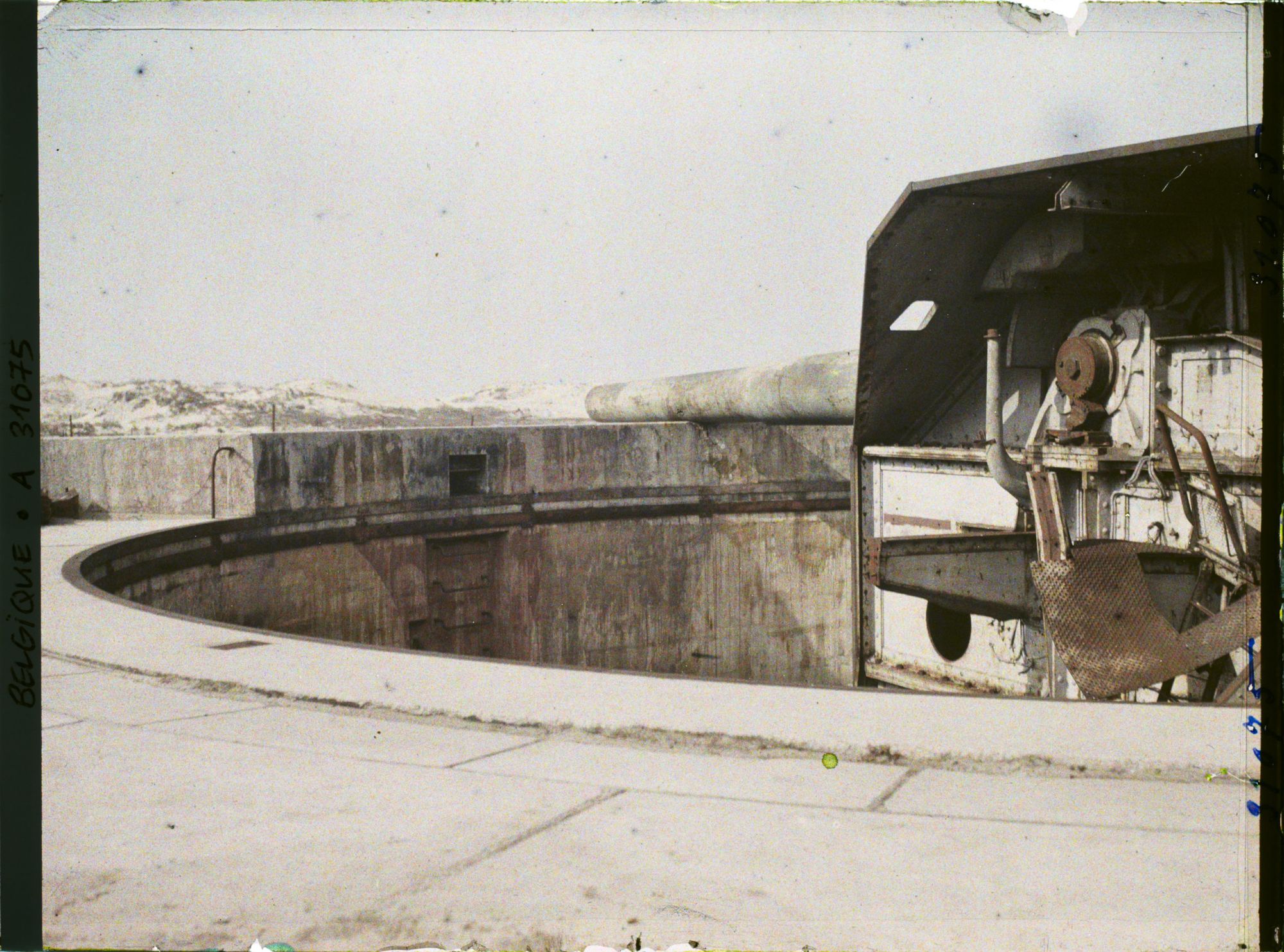 Image représentant Belgique, Knocke, Pièce pointée vers la mer dans les dunes
