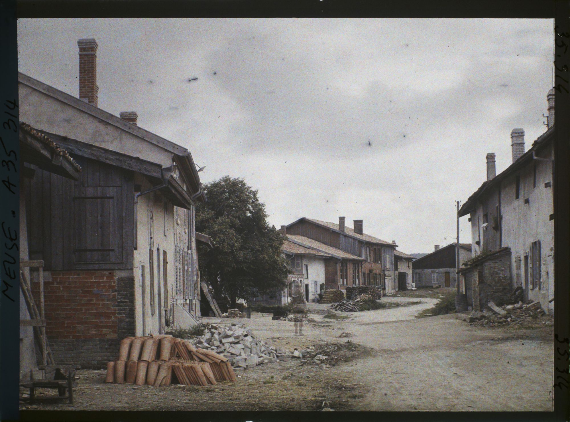 Image représentant France, Les Islettes, Rue du Village