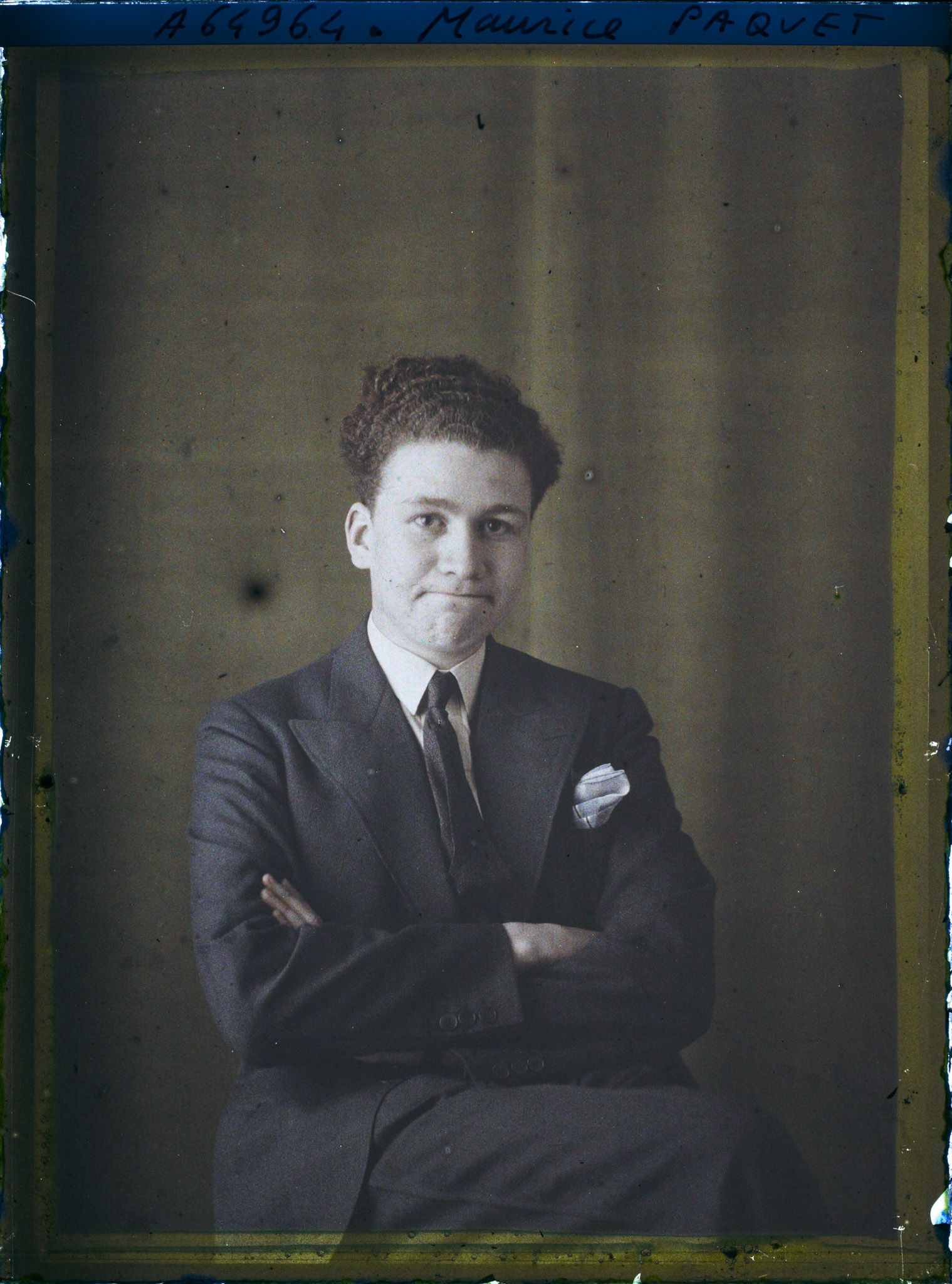 Image représentant https://musee-albert-kahn.s-museum.fr/home/NWQ2OTAwYzNmYjZlZTk1ZWQwODJmMjY4L2dlbmVyaWMtbm90aWNlLXRhYi9hdXRob3JpdHkvNjE3YTc5ZjVjZjhiODk2OGIzMzM3ZDIx/5d6900c3fb6ee95ed082f268/generic-notice-tab/authority/617a79ebcf8b8968b33374e7 Monsieur Maurice Paquet