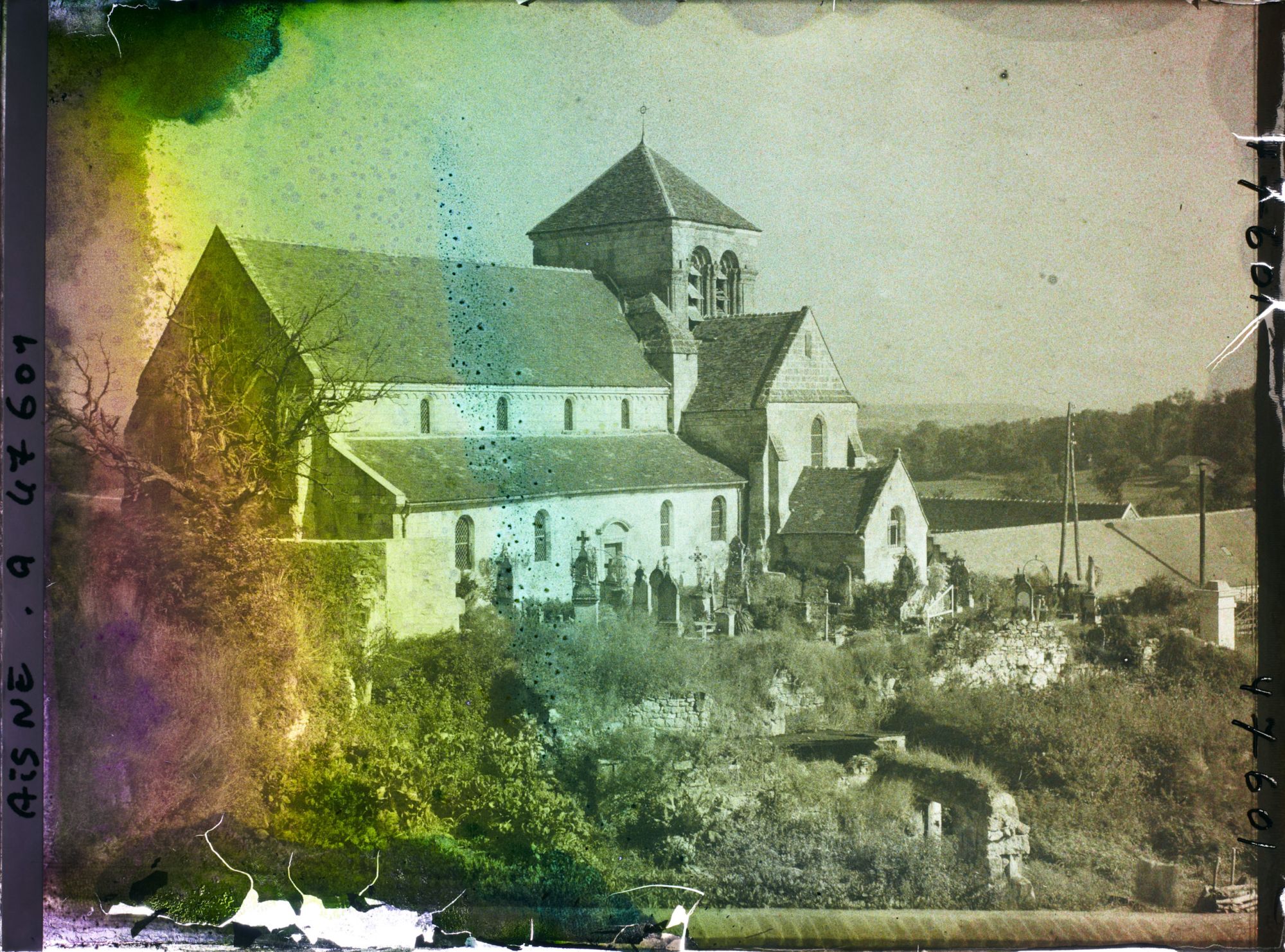 Image représentant France, Pernaut, Ensemble de l'Eglise