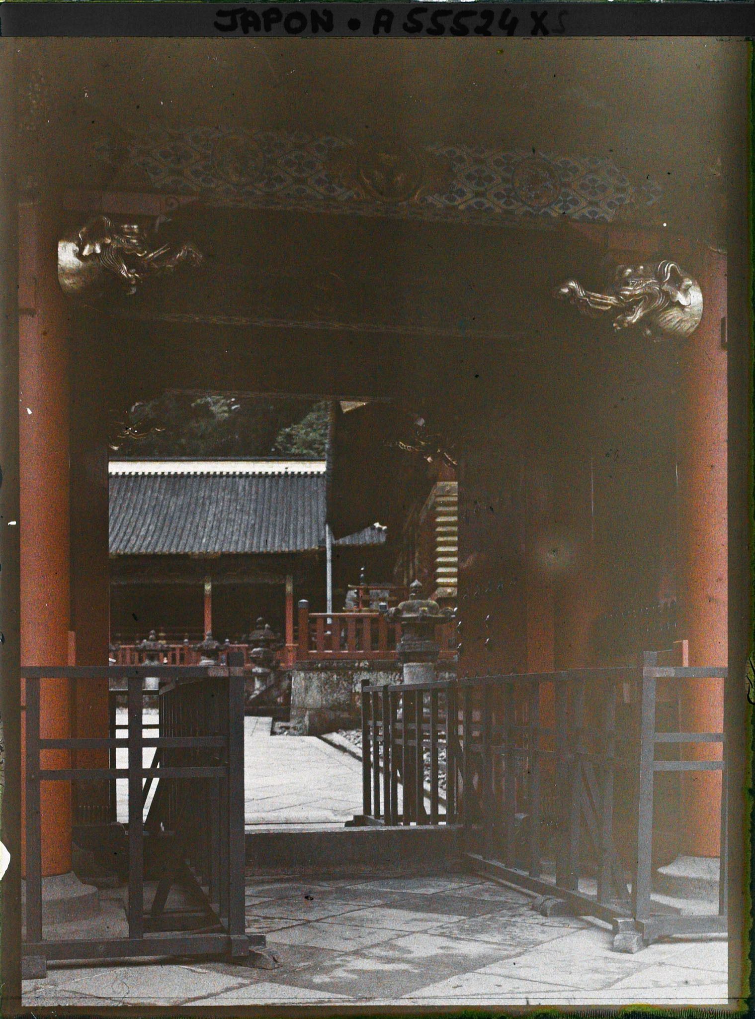 Image représentant Entrée du sanctuaire Tôshôgû : Porte Omote-mon (ou Niômon)