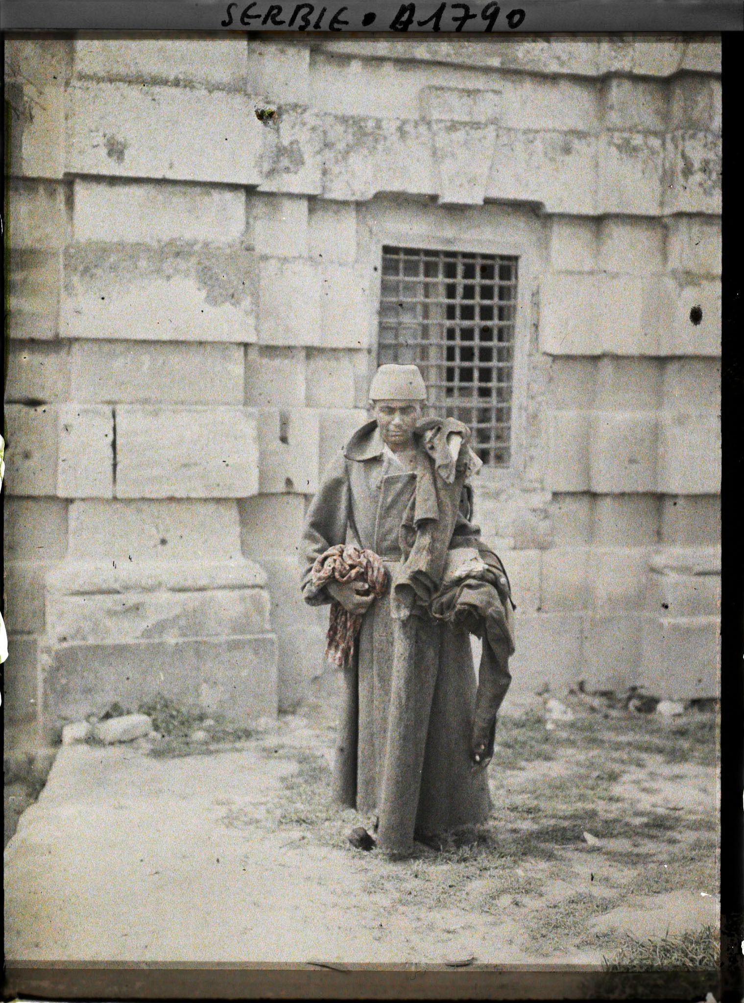 Image représentant Un turc prisonnier dans la forteresse dite " Kalemegdan "