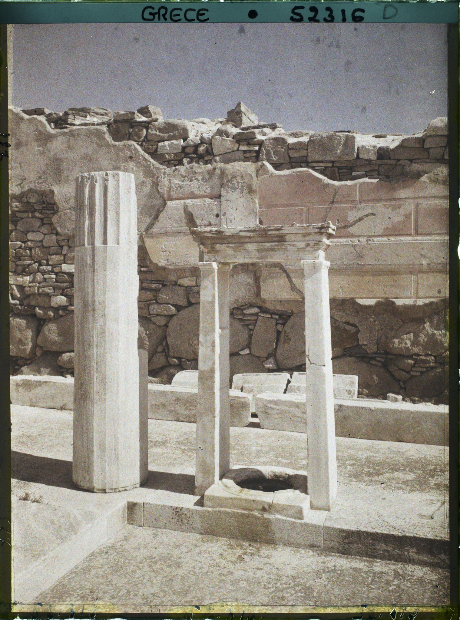 Image représentant Cour de la Maison du Trident (le Puits)