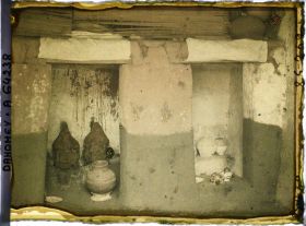 Image représentant Autels chez le féticheur du Serpent