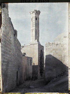 Image représentant Rue étroite vers la mosquée Saffahiyya