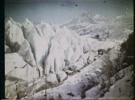 Image représentant France Les Alpes, Les Bossons, Vue d'ensemble du Glacier Aiguille du midi et Mt Blanc du Taeul