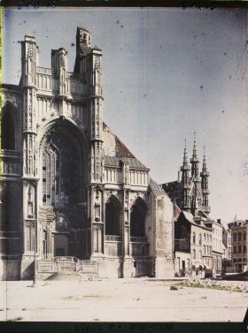 Image représentant Belgique, Louvain, Façade de St Pierre et Hôtel de Ville